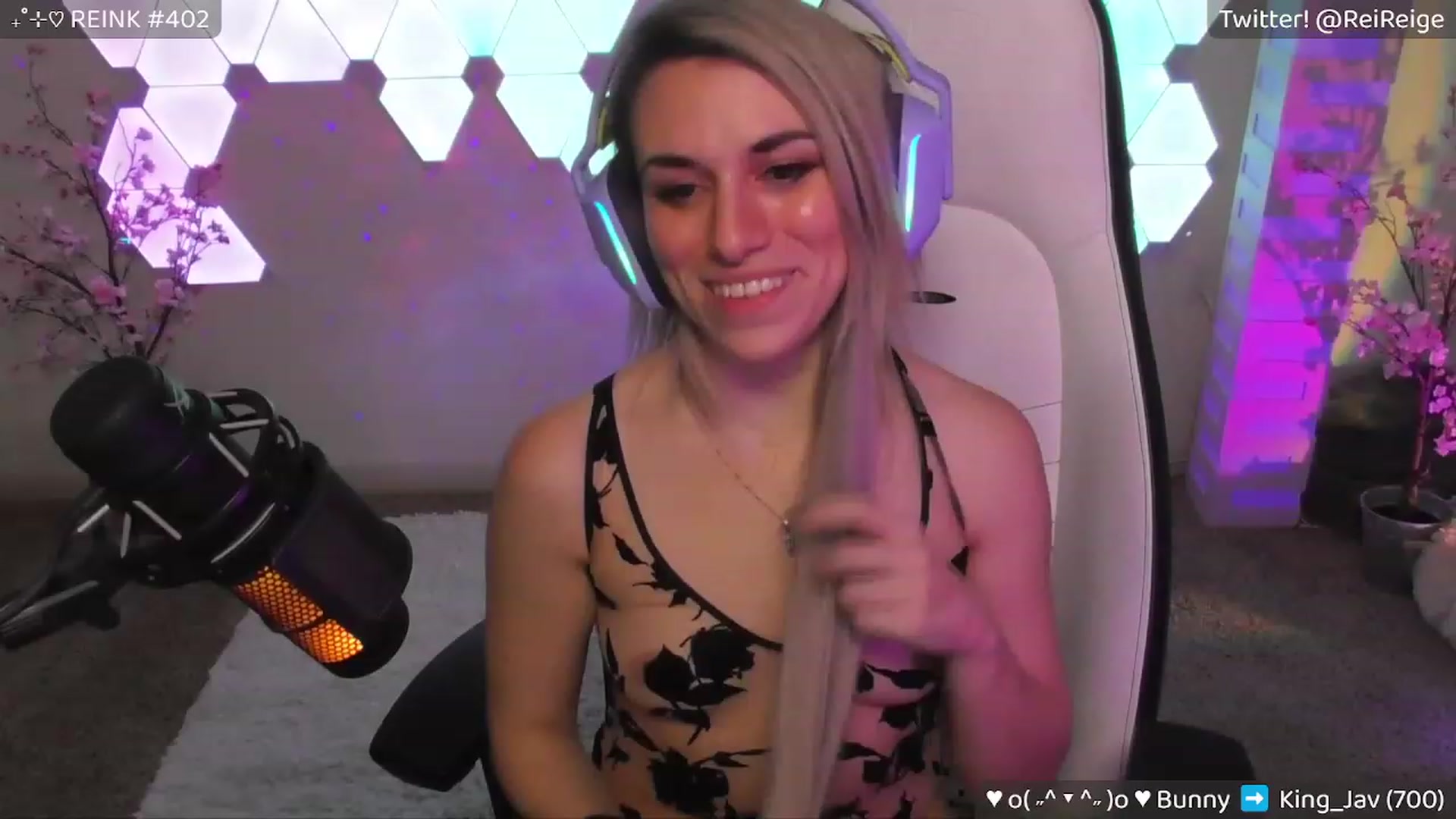 Gallery image thumbnail from Reige's myfreecams stream on, 04/14/2023, 08:13 image 20 of 20