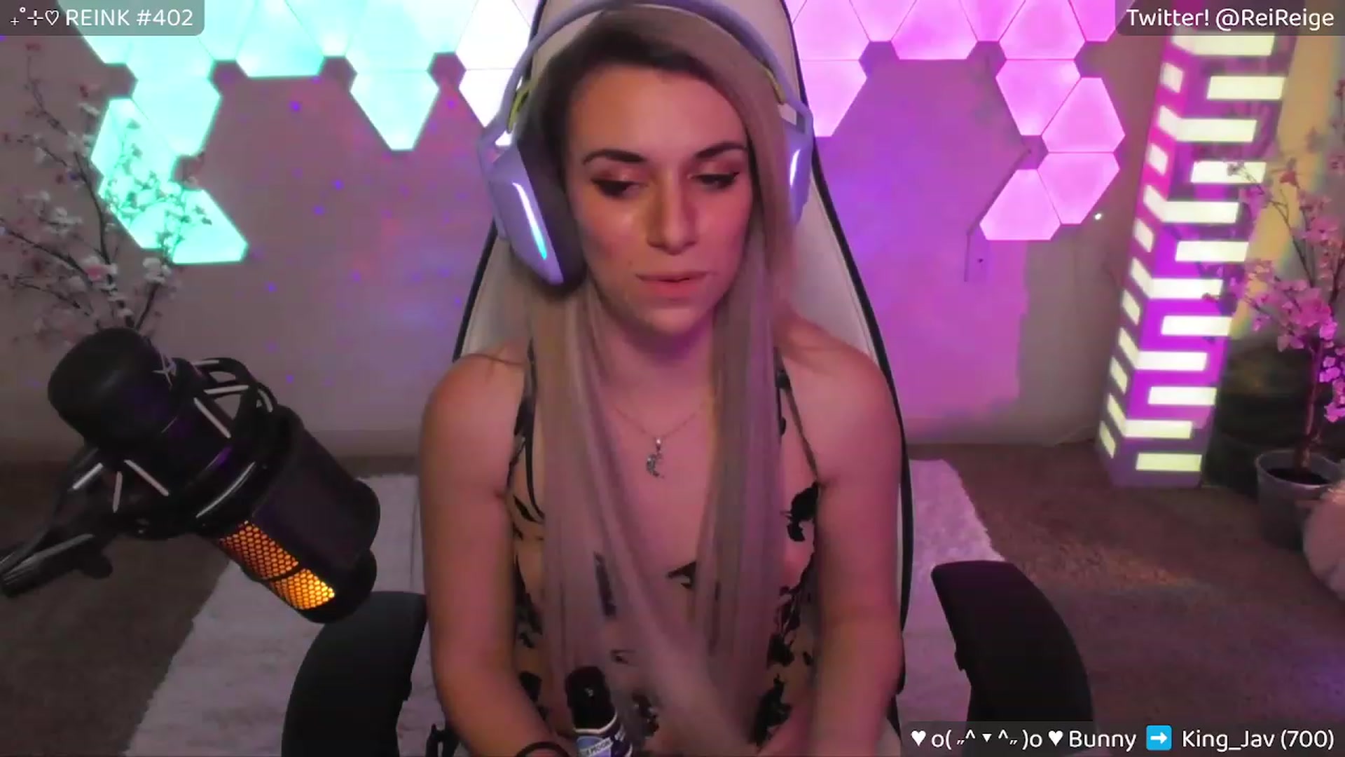 Gallery image thumbnail from Reige's myfreecams stream on, 04/14/2023, 09:28 image 5 of 20