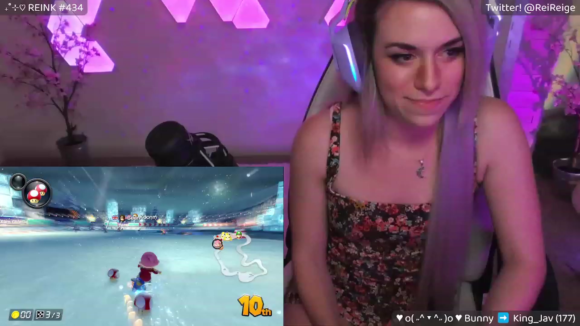 Gallery image thumbnail from Reige's myfreecams stream on, 04/15/2023, 08:24 image 3 of 20