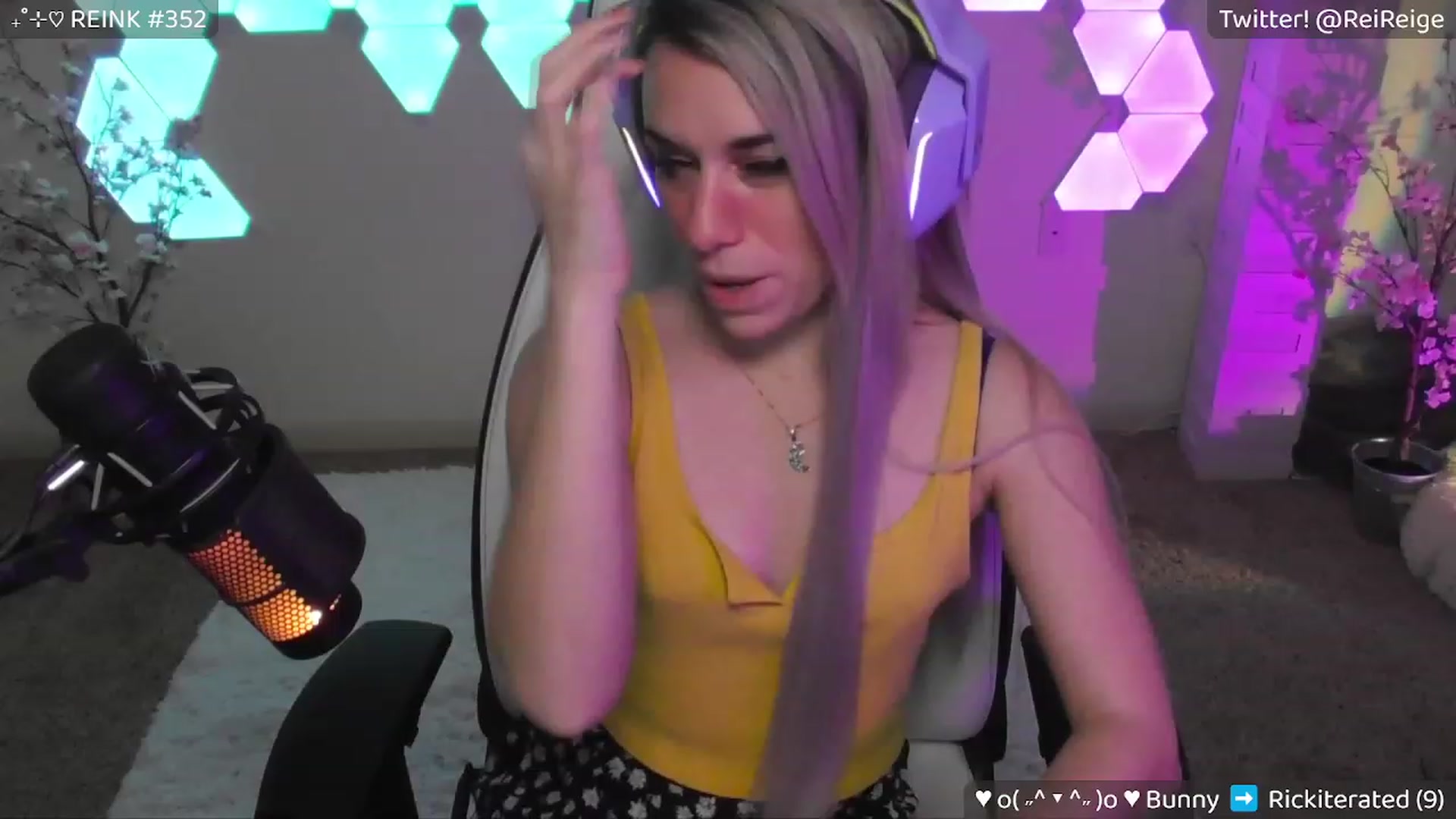 Gallery image thumbnail from Reige's myfreecams stream on, 04/16/2023, 08:20 image 2 of 20