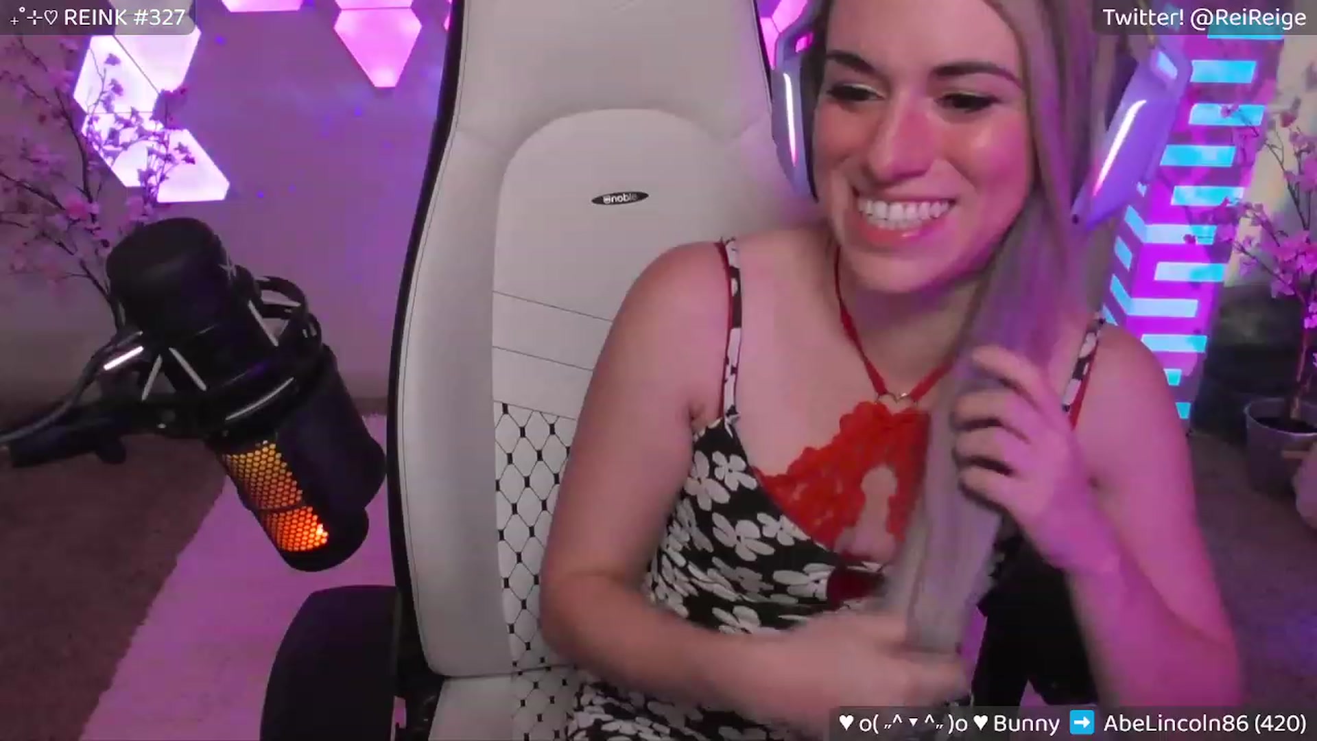 Gallery image thumbnail from Reige's myfreecams stream on, 04/20/2023, 07:15 image 9 of 20