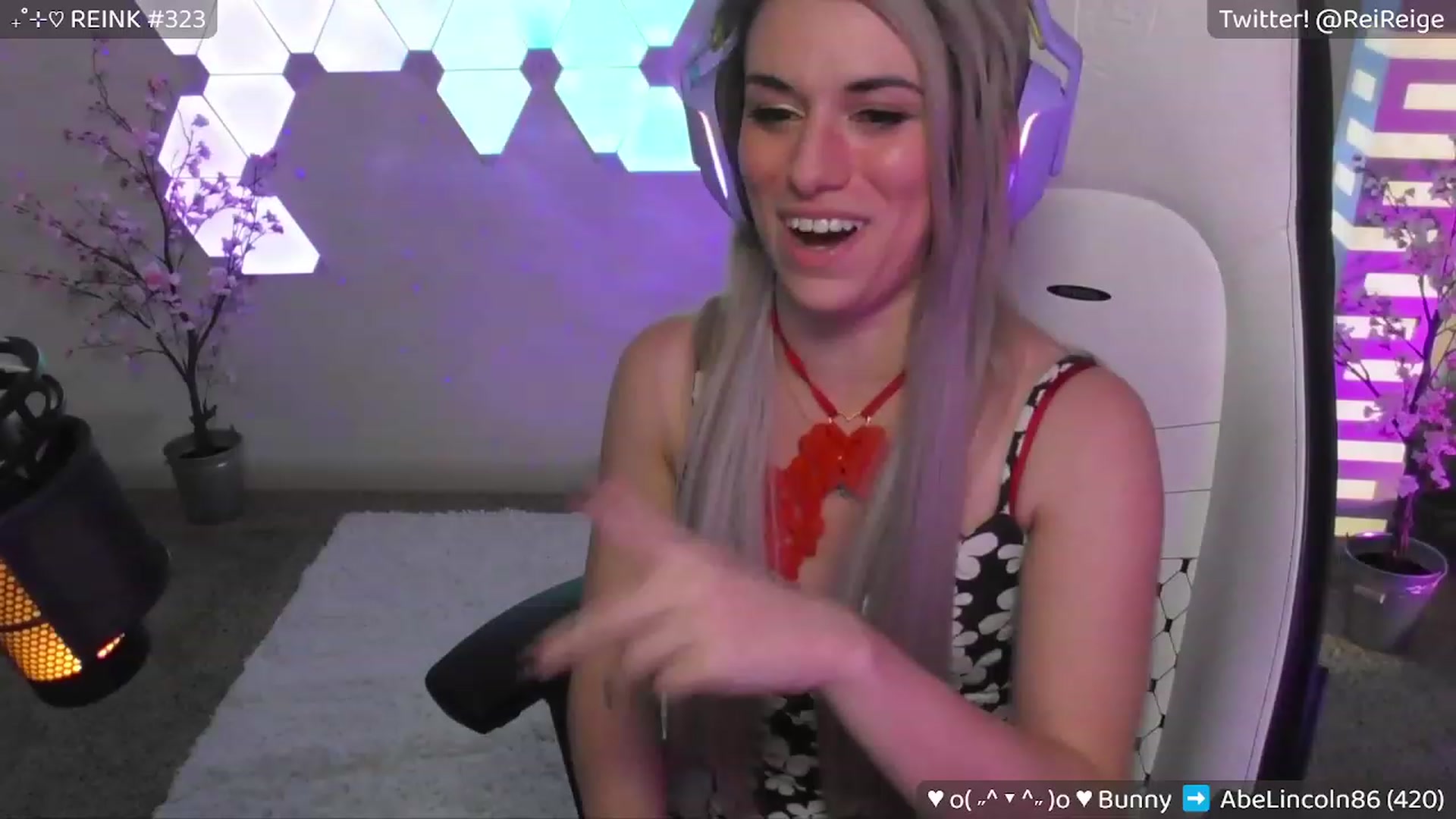 Gallery image thumbnail from Reige's myfreecams stream on, 04/20/2023, 07:48 image 16 of 20