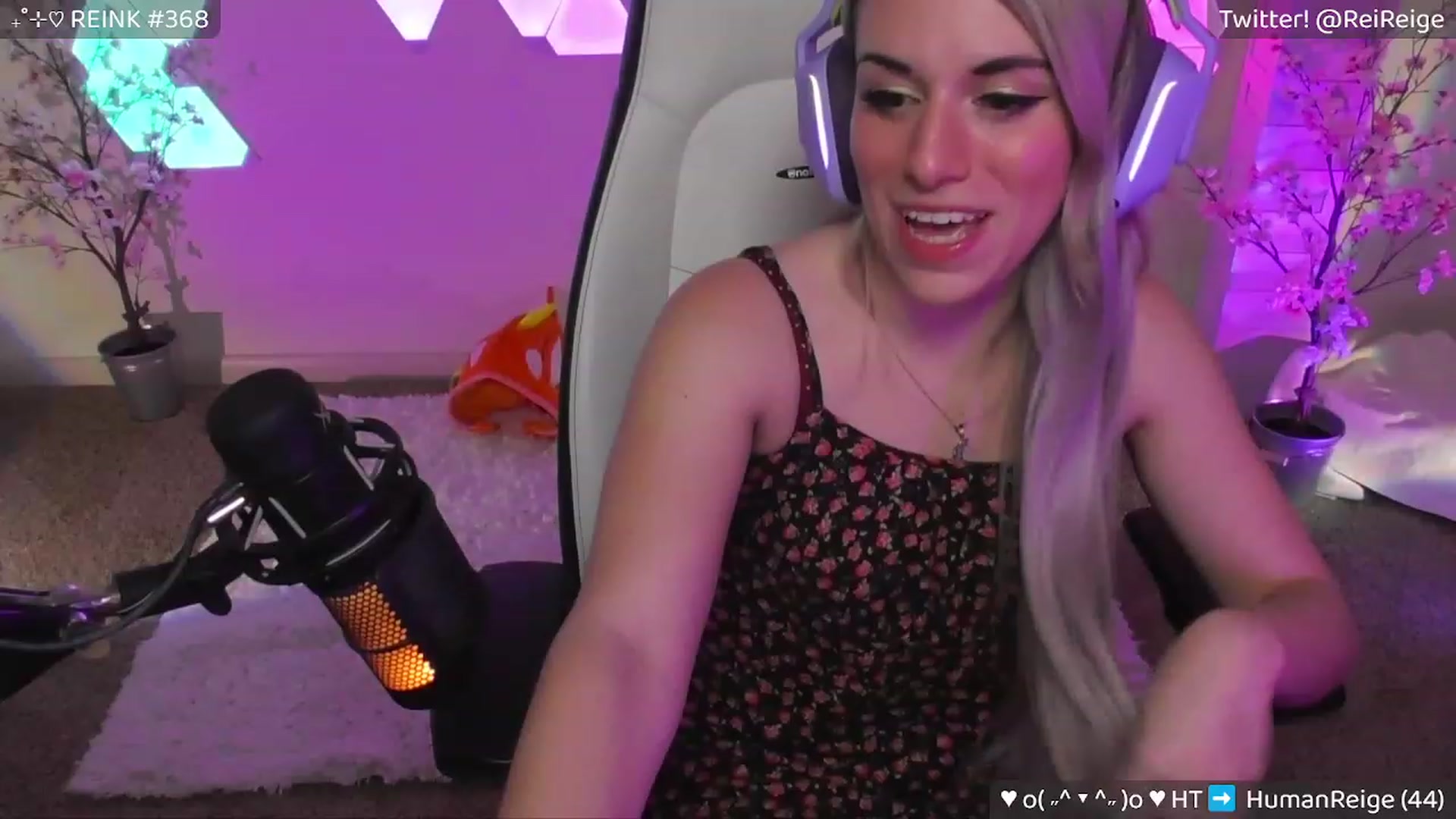 Gallery image thumbnail from Reige's myfreecams stream on, 04/26/2023, 09:09 image 11 of 20