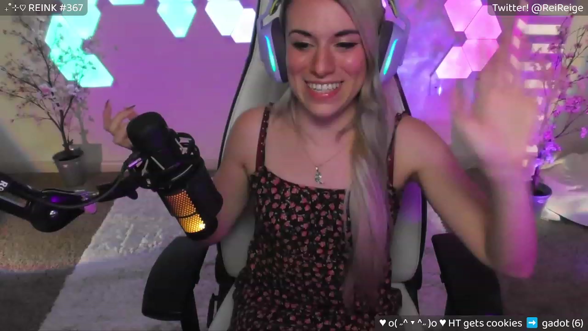 Gallery image thumbnail from Reige's myfreecams stream on, 04/26/2023, 09:09 image 2 of 20