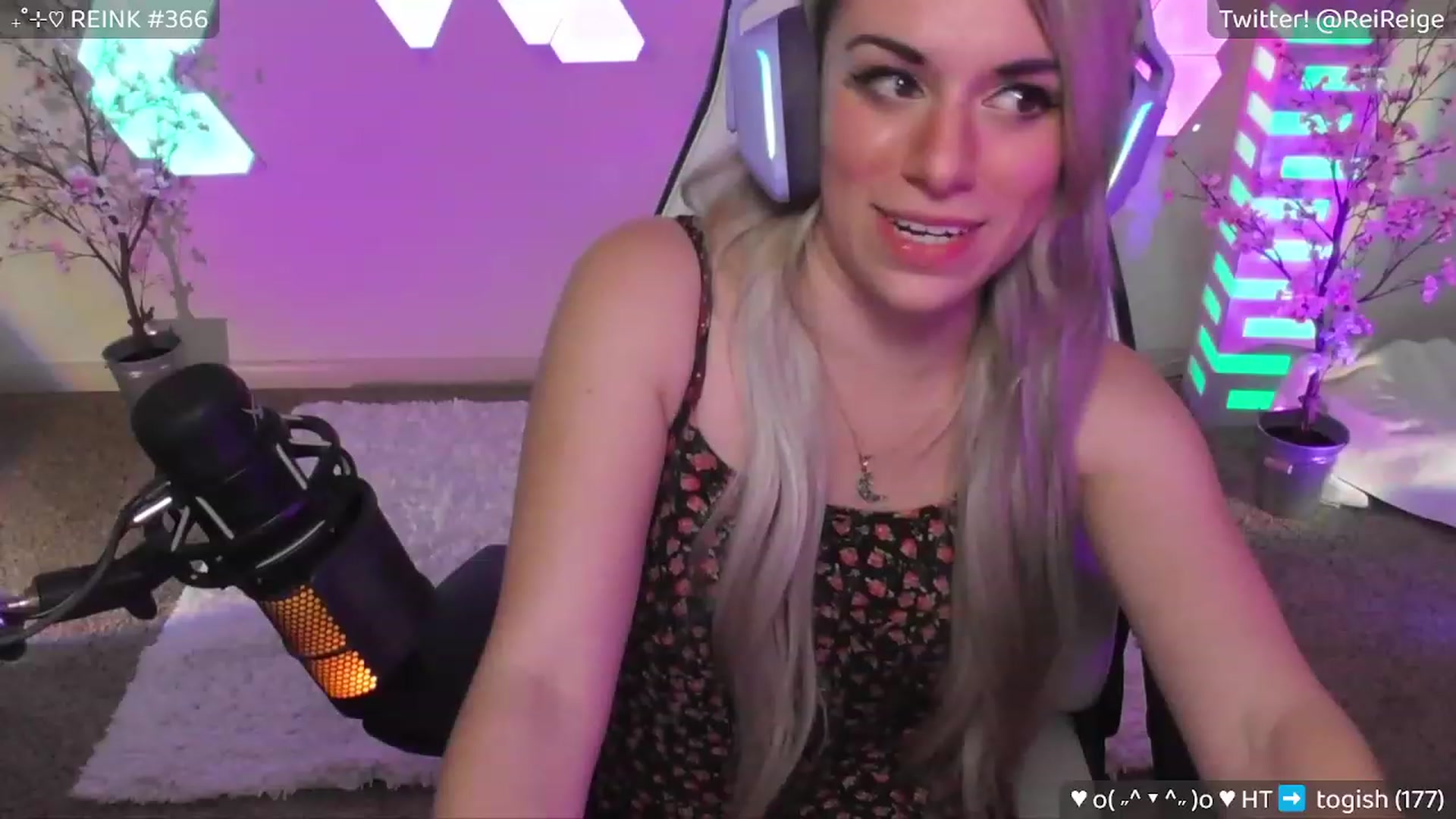 Gallery image thumbnail from Reige's myfreecams stream on, 04/26/2023, 09:09 image 17 of 20