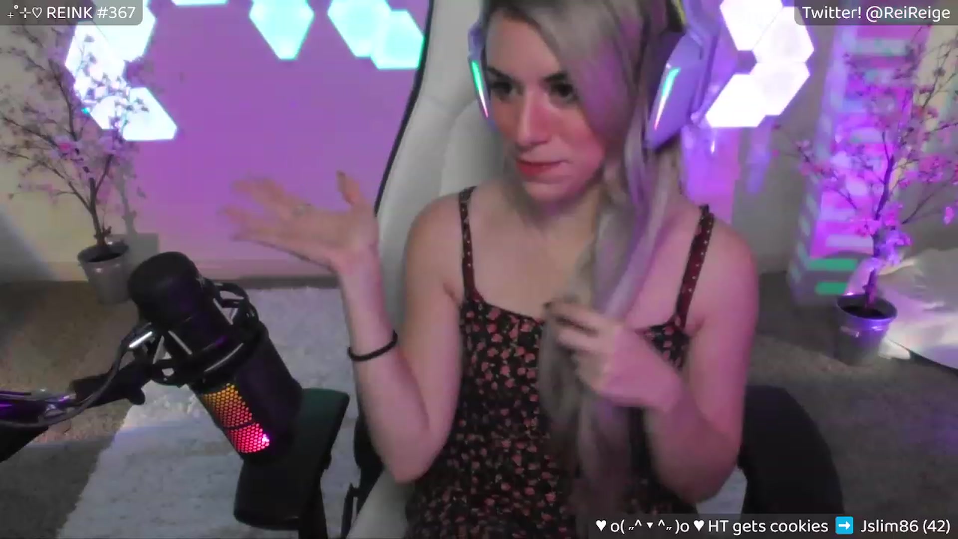 Gallery image thumbnail from Reige's myfreecams stream on, 04/26/2023, 09:09 image 7 of 20