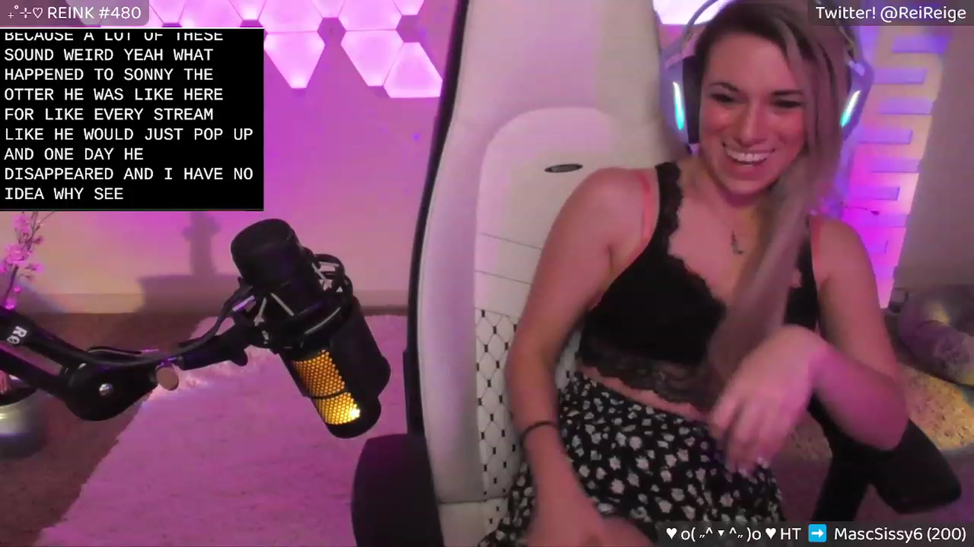 Gallery image thumbnail from Reige's myfreecams stream on, 05/14/2023, 08:04 image 6 of 20