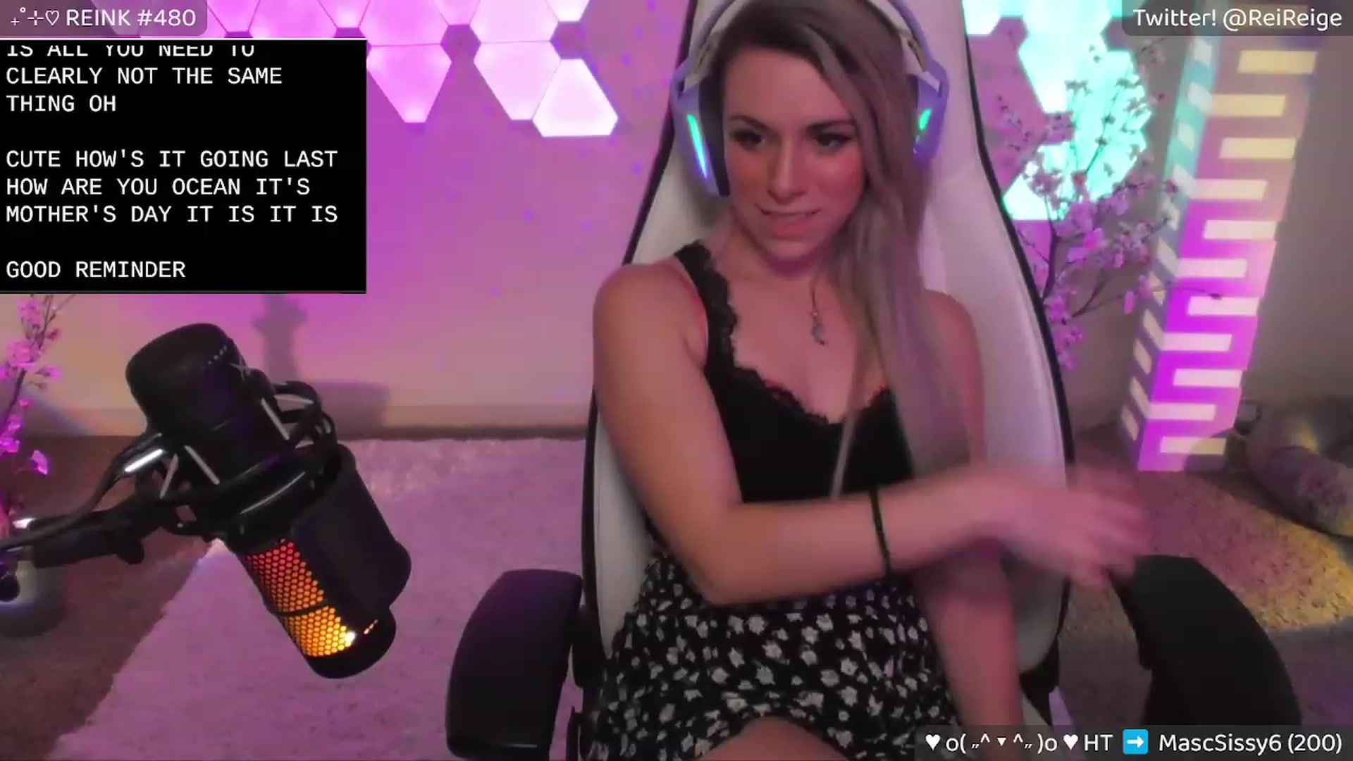 Gallery image thumbnail from Reige's myfreecams stream on, 05/14/2023, 08:04 image 3 of 20