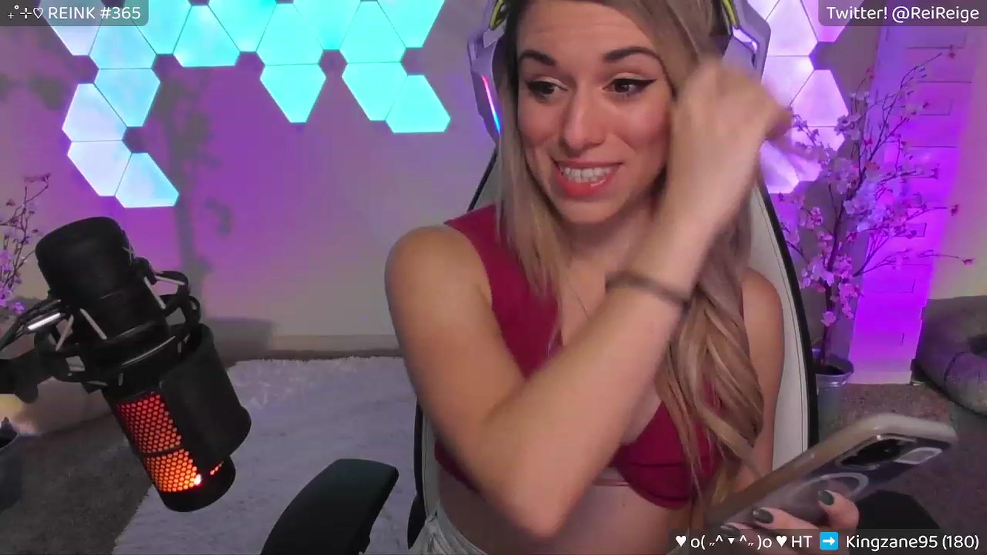Gallery image thumbnail from Reige's myfreecams stream on, 06/16/2023, 07:25 image 19 of 20