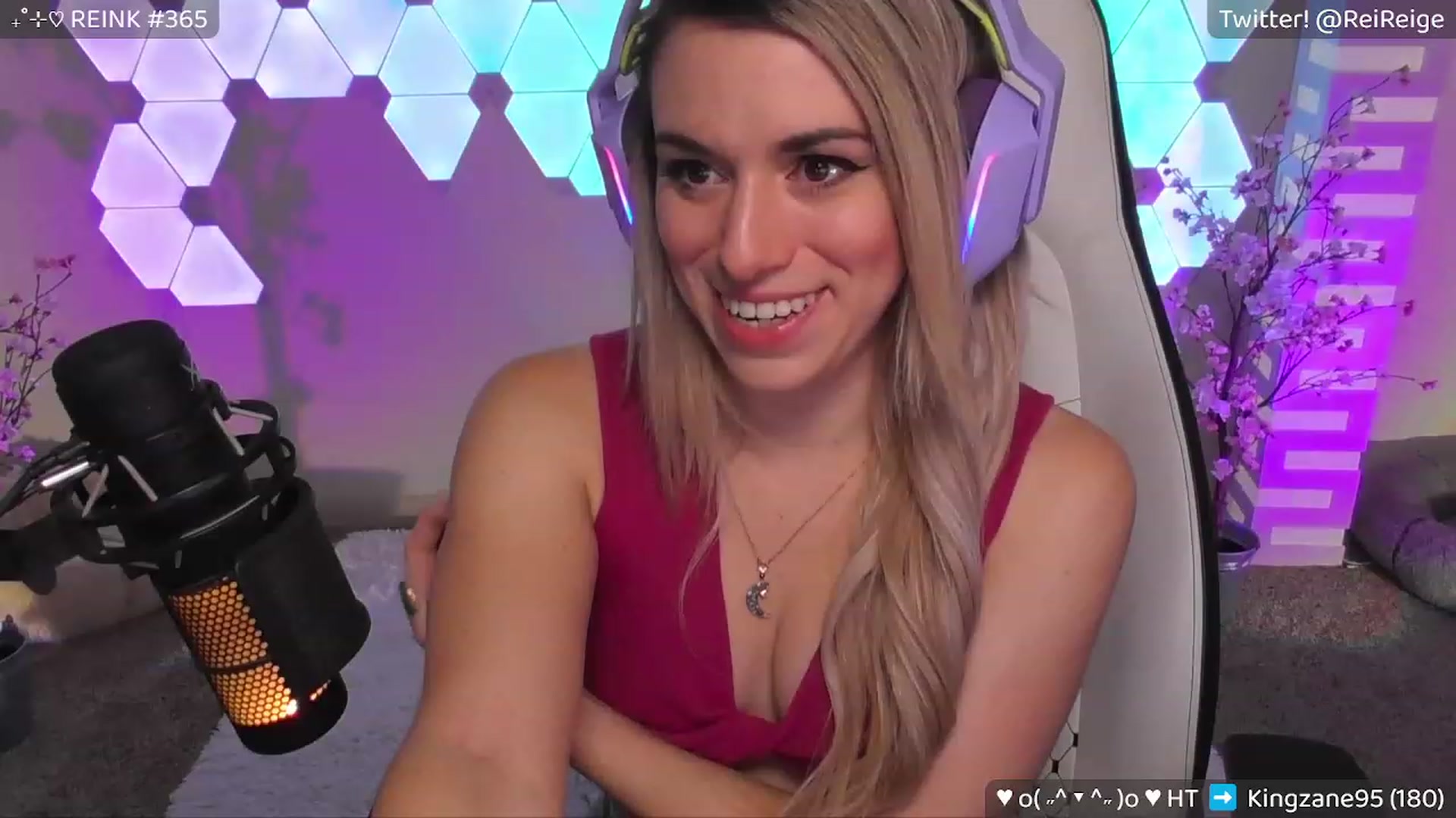 Gallery image thumbnail from Reige's myfreecams stream on, 06/16/2023, 07:25 image 20 of 20