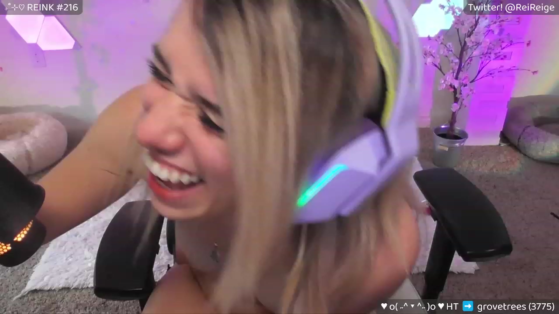 Gallery image thumbnail from Reige's myfreecams stream on, 06/16/2023, 13:32 image 11 of 20