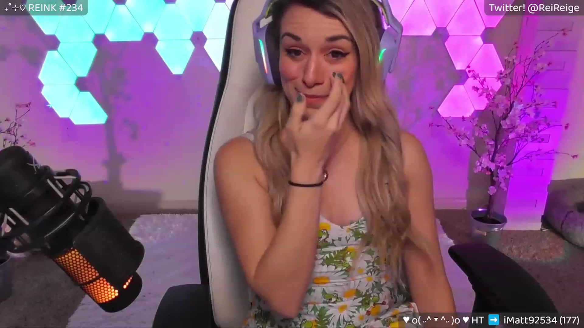 Gallery image thumbnail from Reige's myfreecams stream on, 06/17/2023, 08:53 image 5 of 20