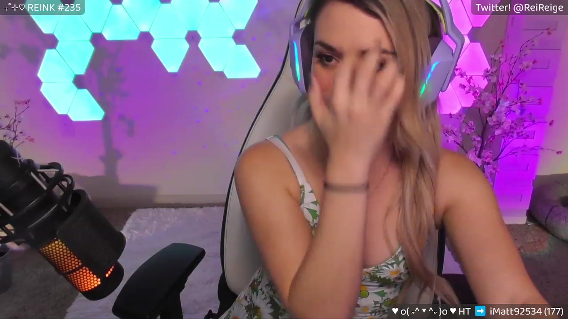 Gallery image thumbnail from Reige's myfreecams stream on, 06/17/2023, 08:53 image 8 of 20