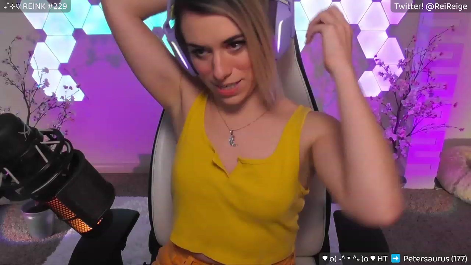 Gallery image thumbnail from Reige's myfreecams stream on, 06/23/2023, 10:47 image 3 of 20