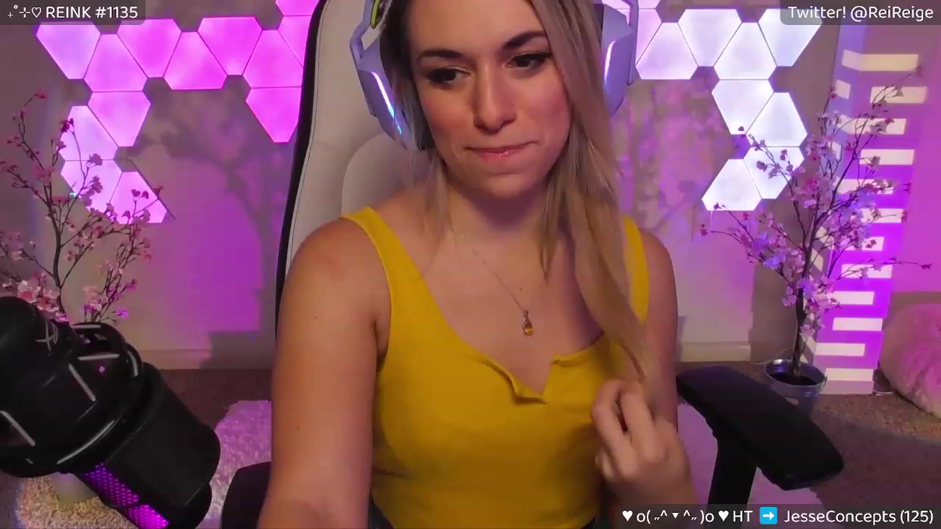 Gallery image thumbnail from Reige's myfreecams stream on, 07/03/2023, 06:57 image 9 of 20