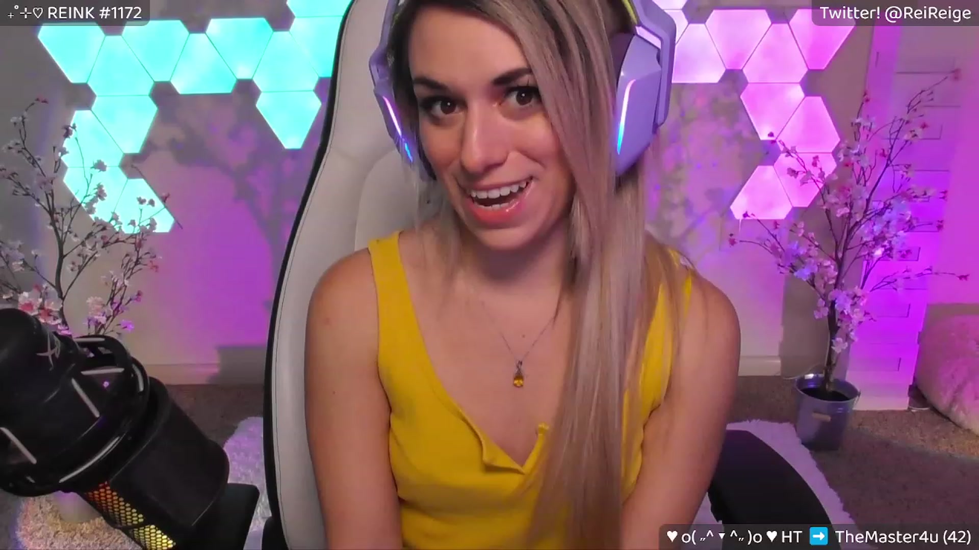 Gallery image thumbnail from Reige's myfreecams stream on, 07/03/2023, 06:57 image 6 of 20