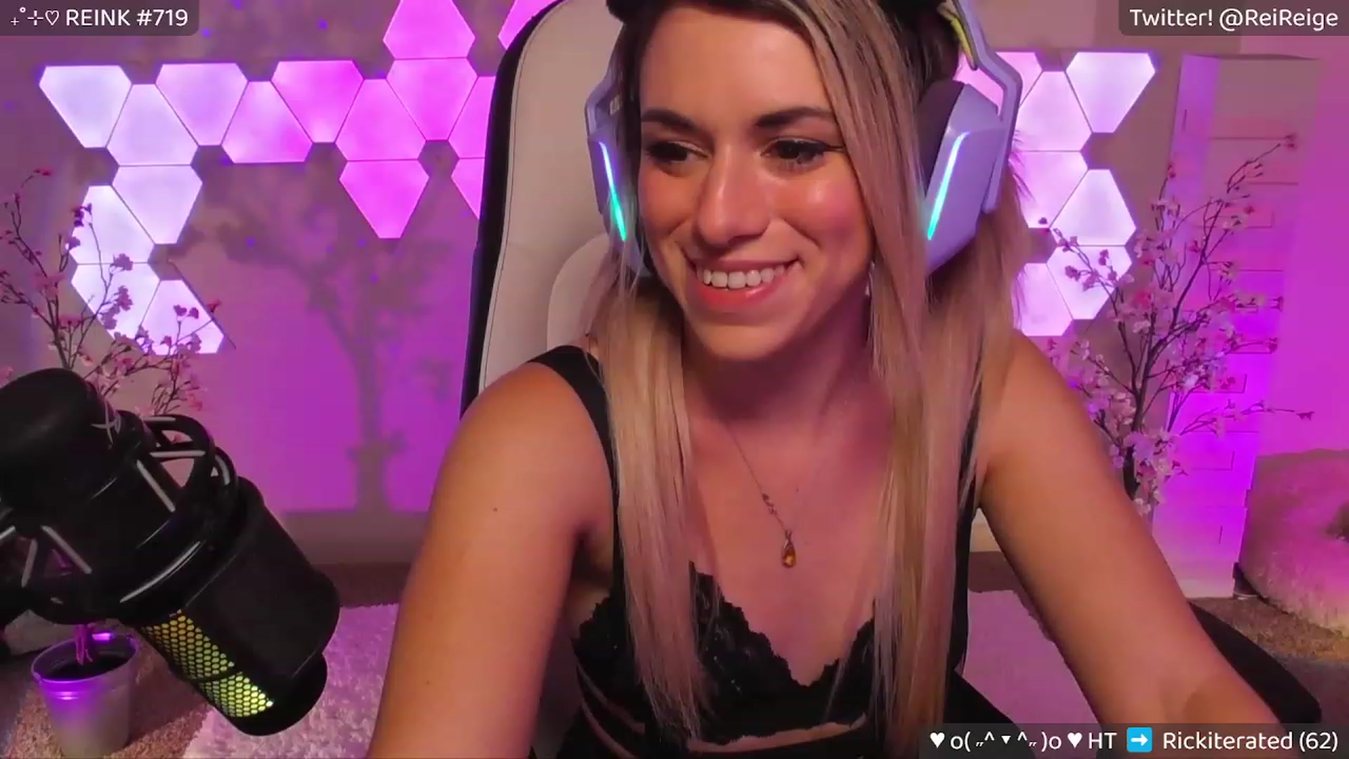 Gallery image thumbnail from Reige's myfreecams stream on, 07/09/2023, 06:57 image 7 of 20
