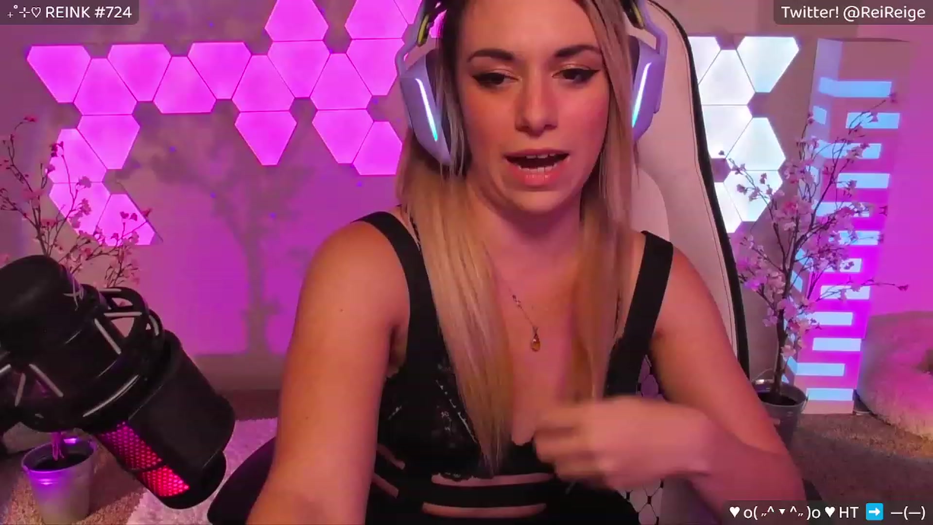 Gallery image thumbnail from Reige's myfreecams stream on, 07/09/2023, 06:57 image 2 of 20