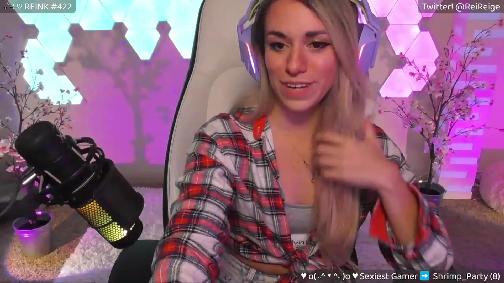 Gallery image thumbnail from Reige's myfreecams stream on, 07/27/2023, 06:39 image 1 of 20