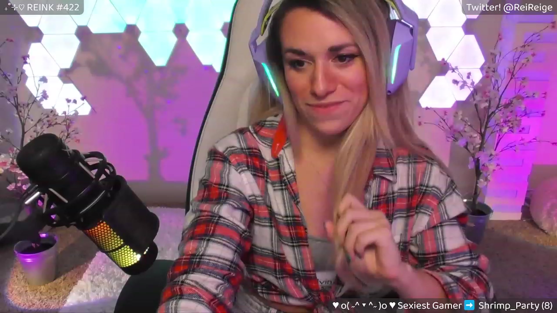 Gallery image thumbnail from Reige's myfreecams stream on, 07/27/2023, 06:39 image 10 of 20