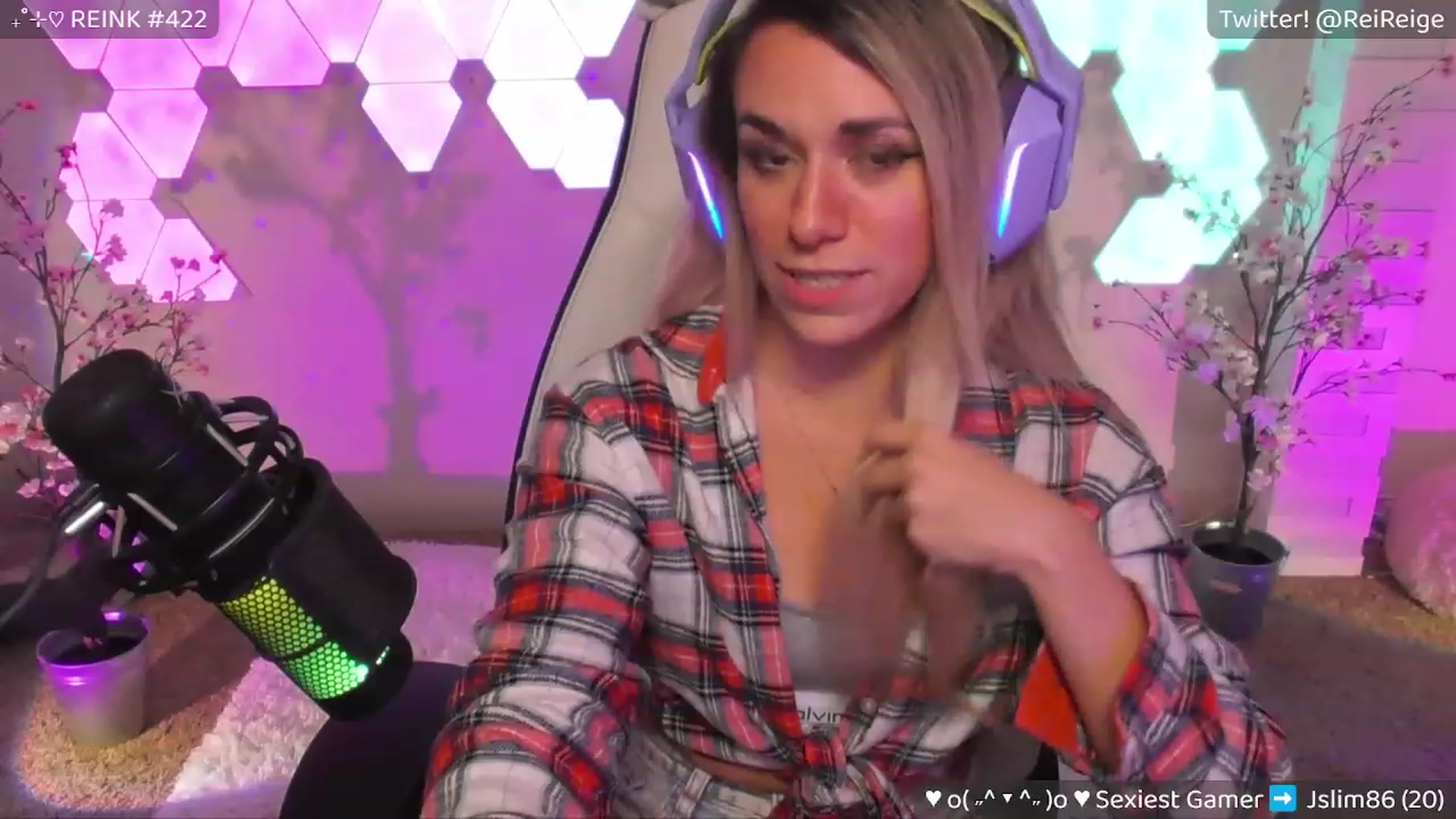 Gallery image thumbnail from Reige's myfreecams stream on, 07/27/2023, 06:39 image 11 of 20