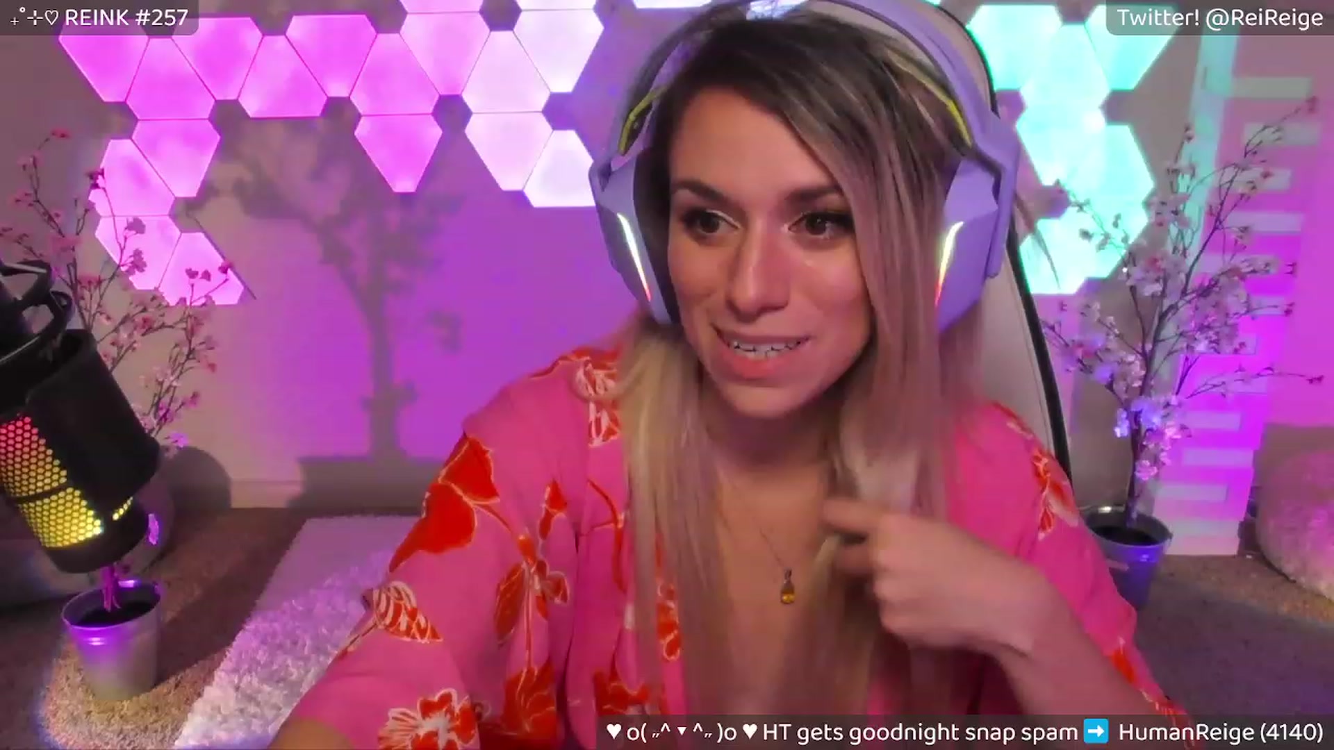 Gallery image thumbnail from Reige's myfreecams stream on, 07/31/2023, 09:32 image 8 of 20