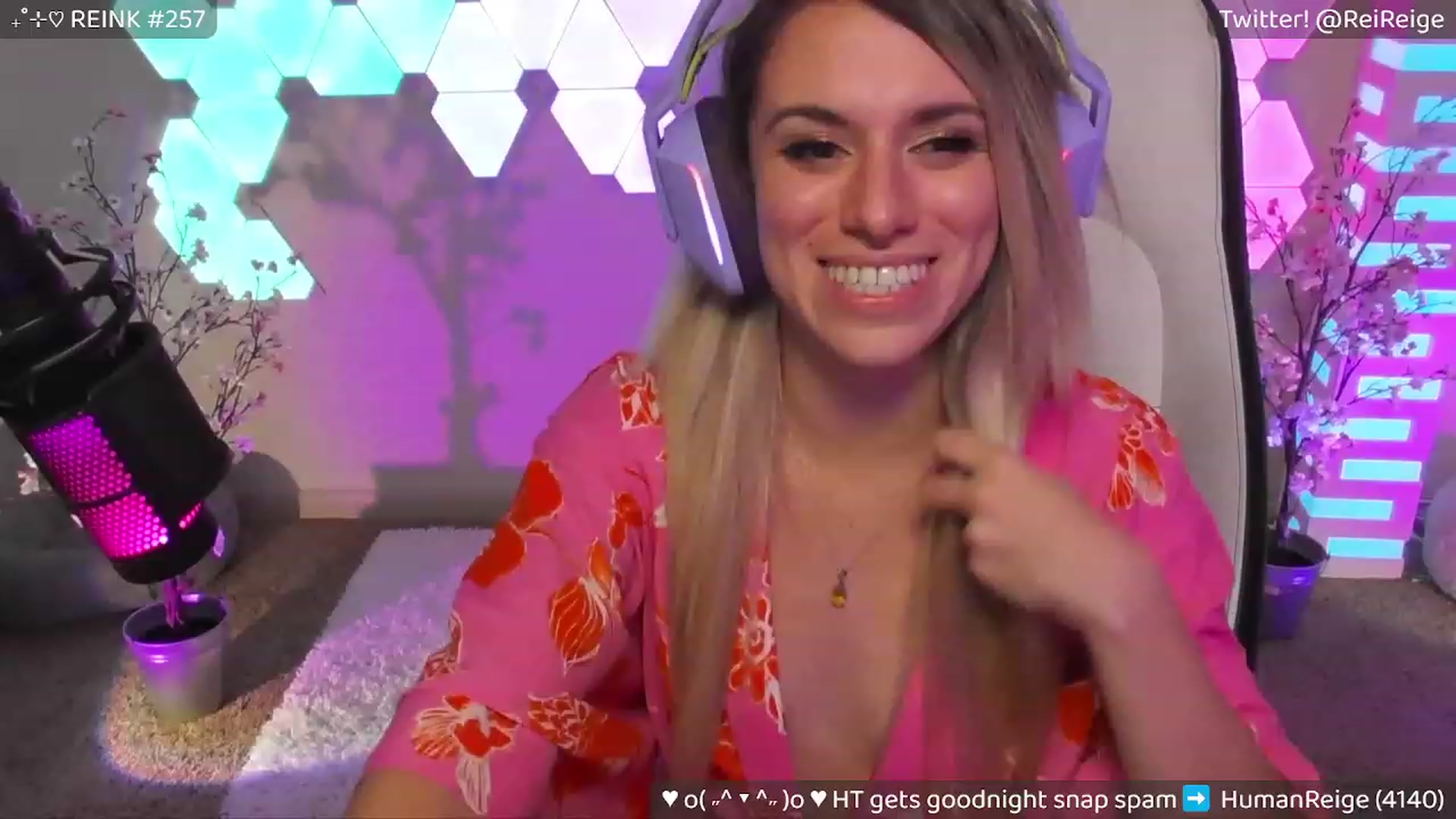 Gallery image thumbnail from Reige's myfreecams stream on, 07/31/2023, 09:32 image 15 of 20