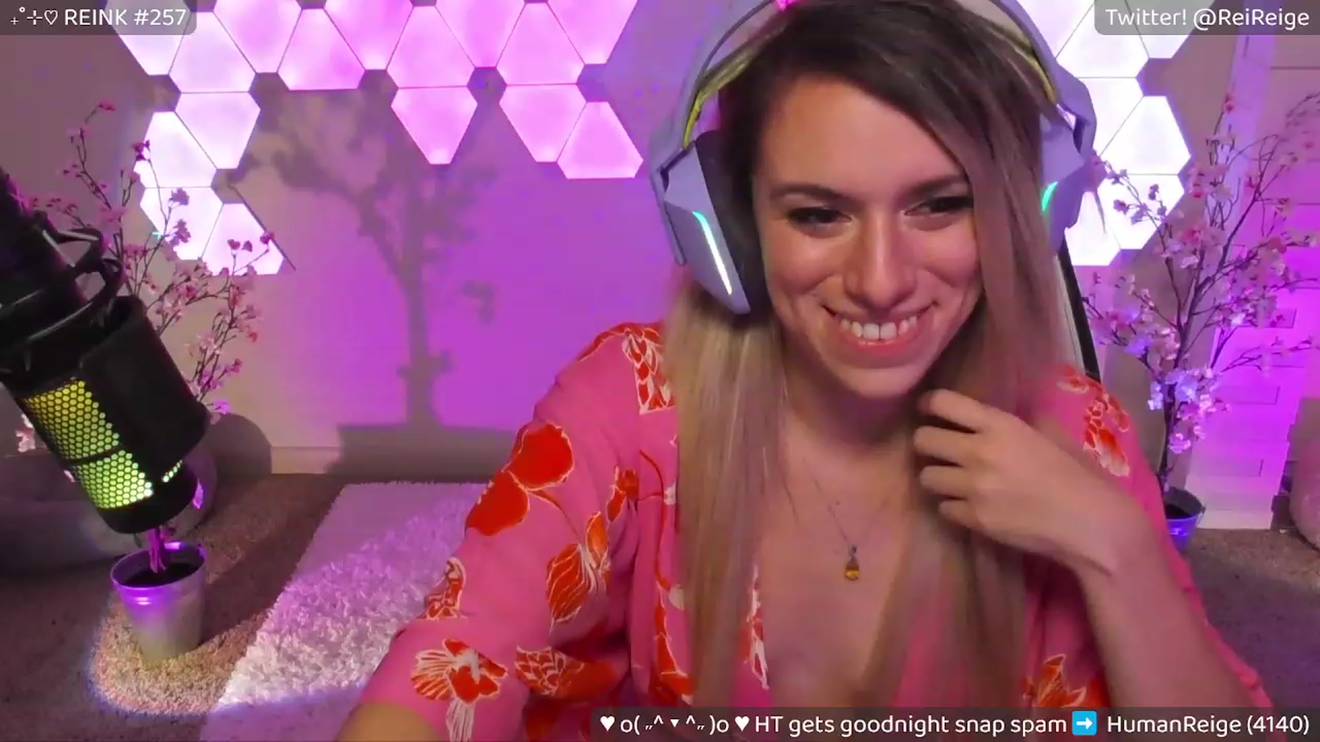 Gallery image thumbnail from Reige's myfreecams stream on, 07/31/2023, 09:32 image 16 of 20