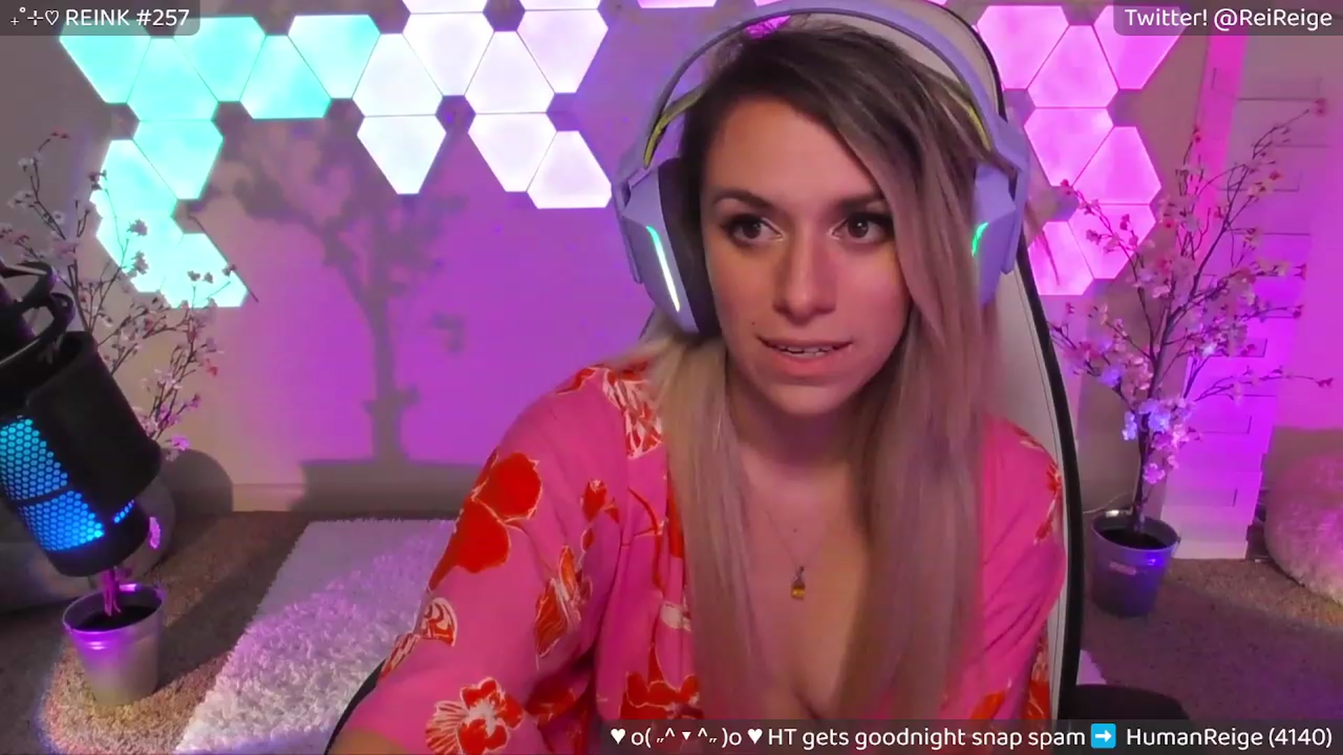 Gallery image thumbnail from Reige's myfreecams stream on, 07/31/2023, 09:32 image 6 of 20