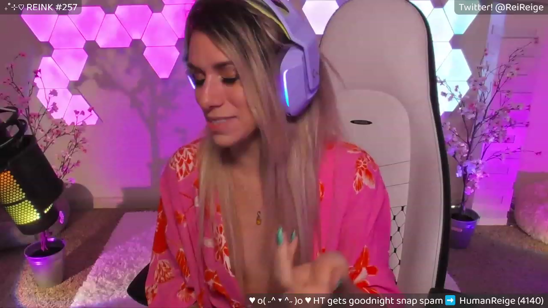 Gallery image thumbnail from Reige's myfreecams stream on, 07/31/2023, 09:32 image 12 of 20