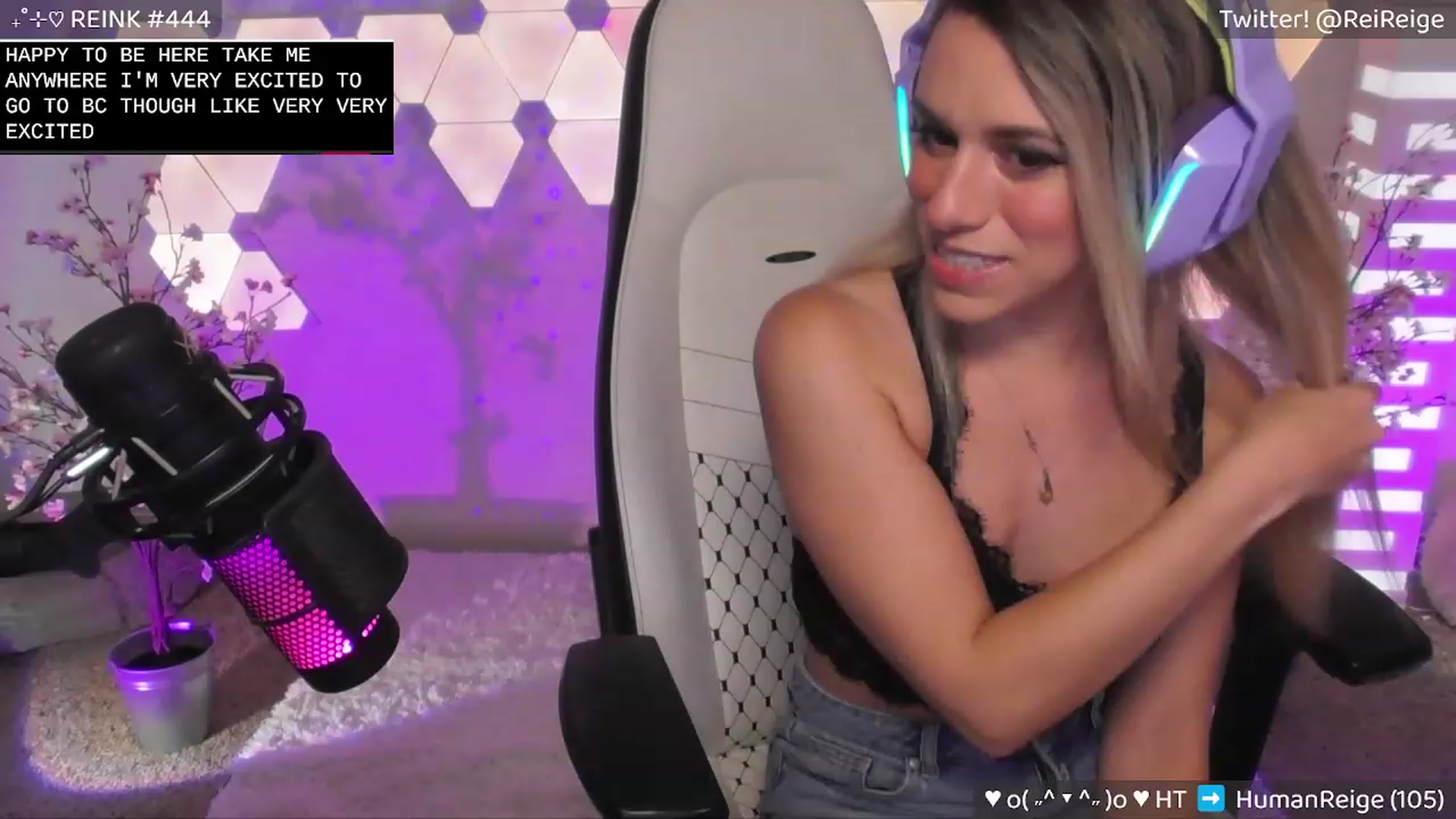 Gallery image thumbnail from Reige's myfreecams stream on, 08/17/2023, 10:22 image 3 of 20