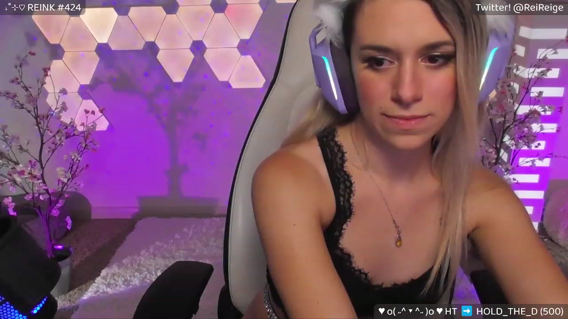 Gallery image thumbnail from Reige's myfreecams stream on, 08/17/2023, 10:22 image 13 of 20