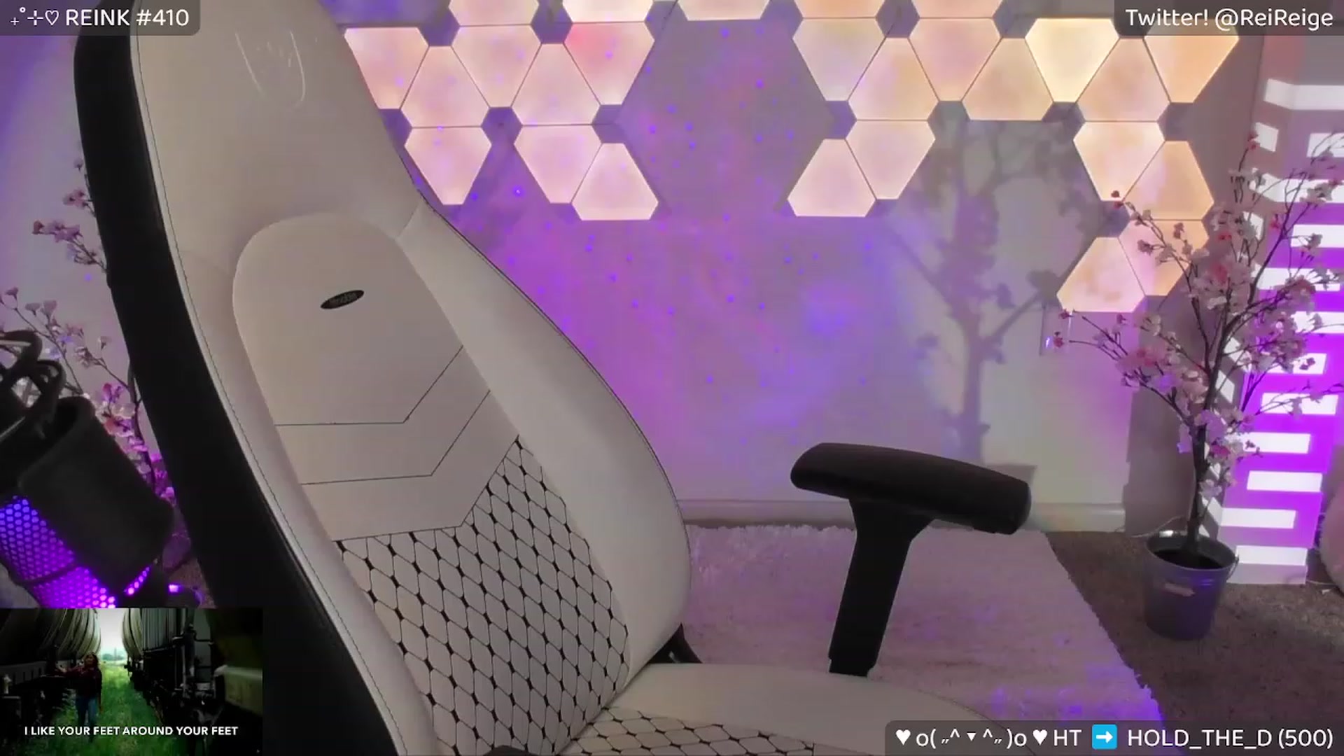 Gallery image thumbnail from Reige's myfreecams stream on, 08/17/2023, 11:40 image 1 of 20