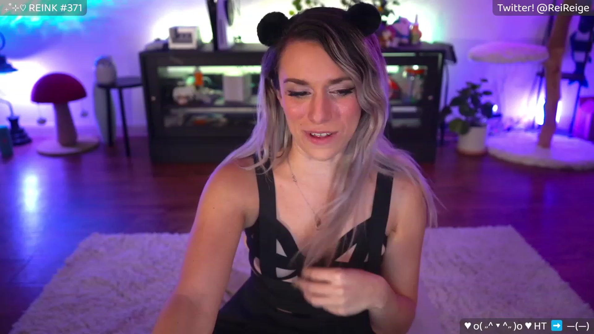 Gallery image thumbnail from Reige's myfreecams stream on, 08/27/2023, 09:00 image 1 of 20