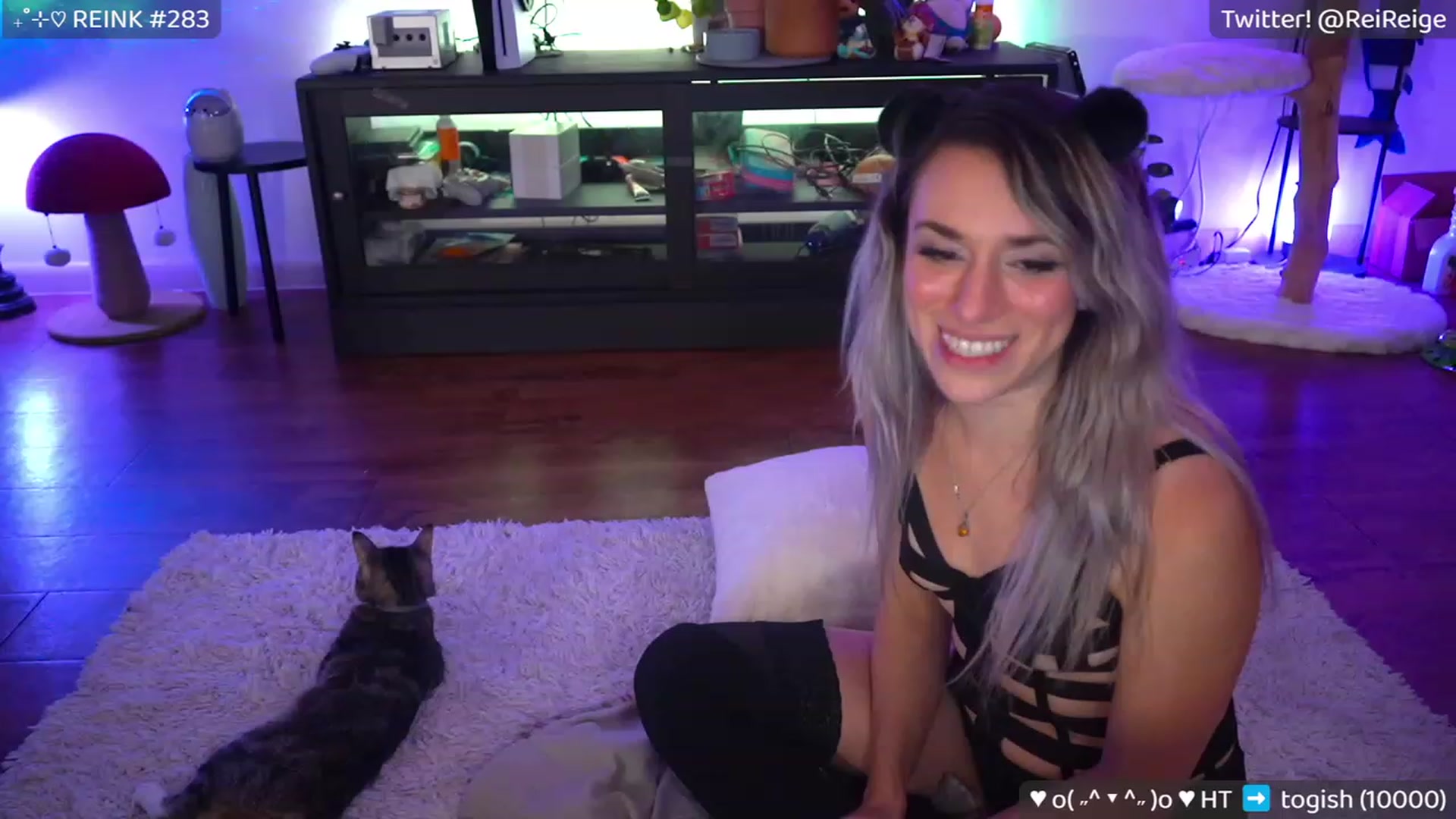 Gallery image thumbnail from Reige's myfreecams stream on, 08/27/2023, 09:00 image 17 of 20