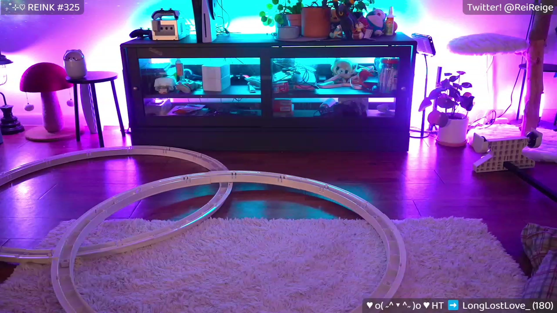 Gallery image thumbnail from Reige's myfreecams stream on, 08/30/2023, 10:42 image 8 of 20