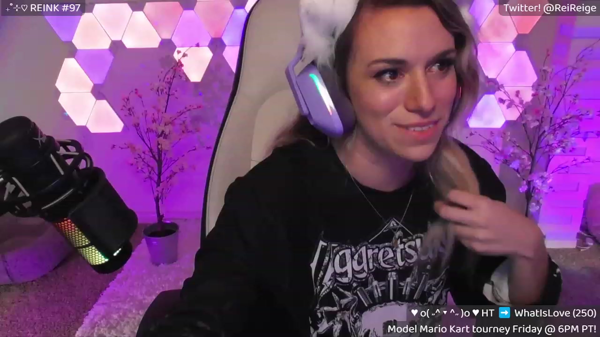 Gallery image thumbnail from Reige's myfreecams stream on, 09/27/2023, 07:12 image 19 of 20