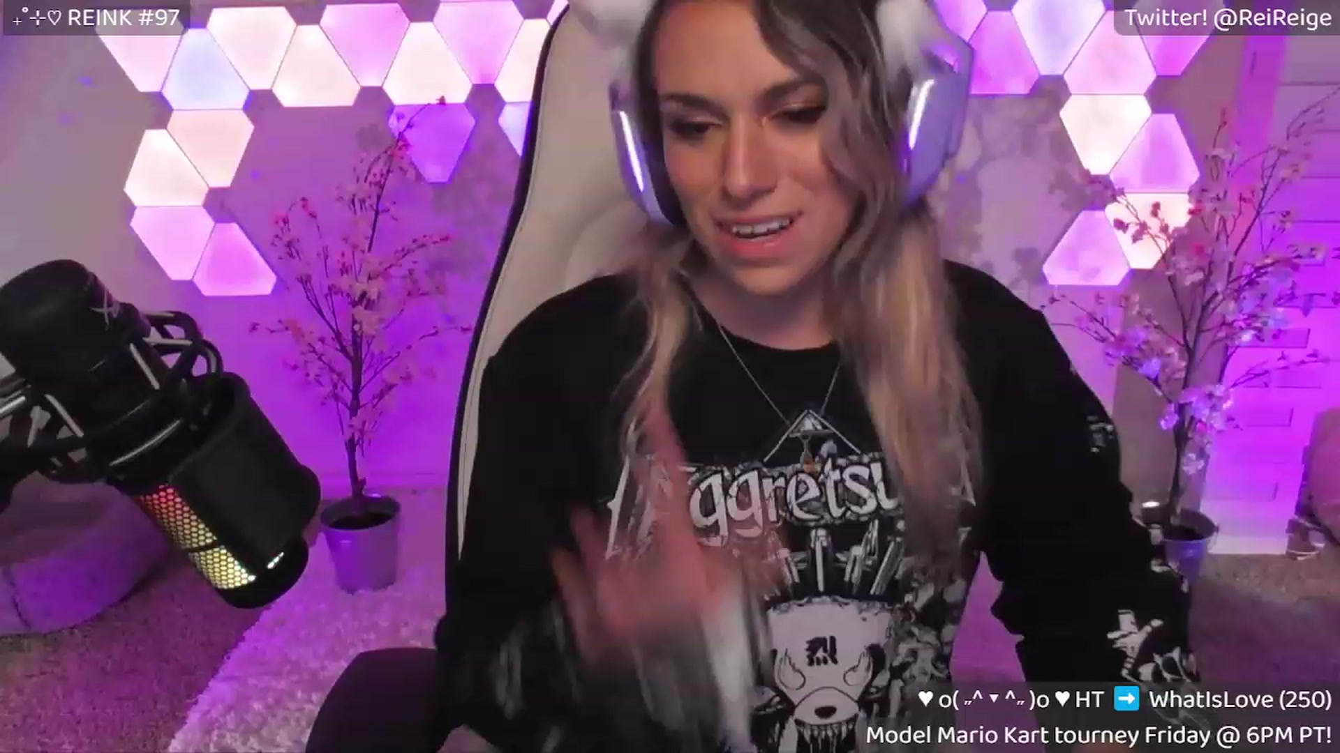 Gallery image thumbnail from Reige's myfreecams stream on, 09/27/2023, 07:12 image 15 of 20