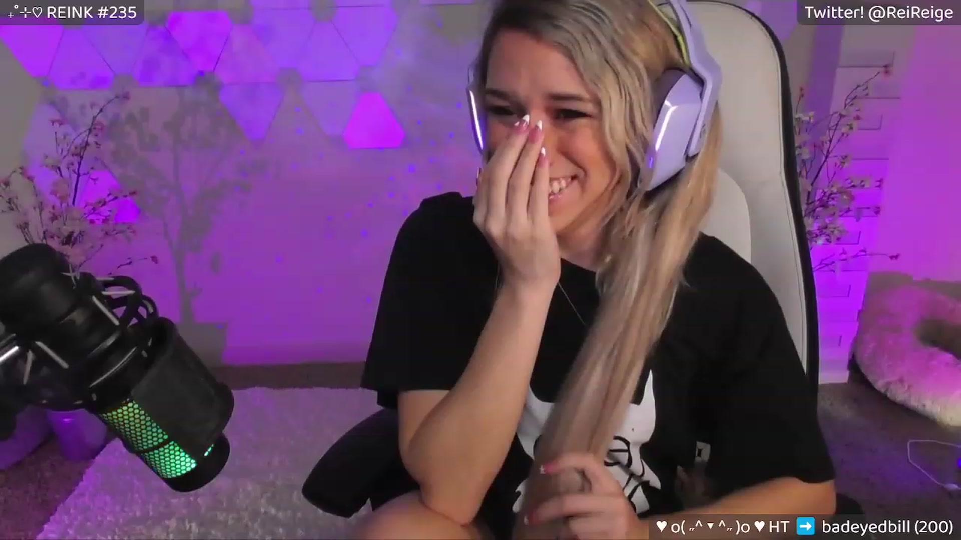 Gallery image thumbnail from Reige's myfreecams stream on, 10/15/2023, 07:50 image 12 of 20