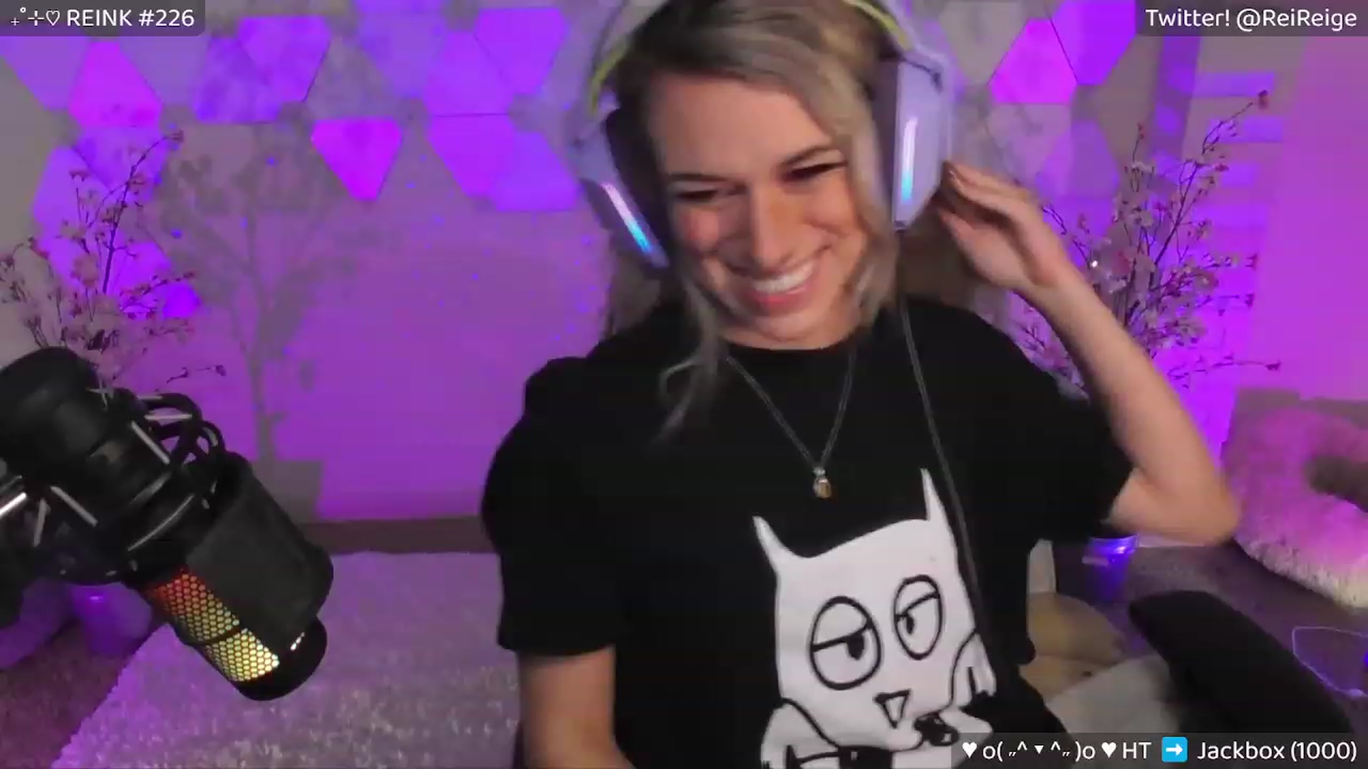 Gallery image thumbnail from Reige's myfreecams stream on, 10/15/2023, 07:50 image 14 of 20