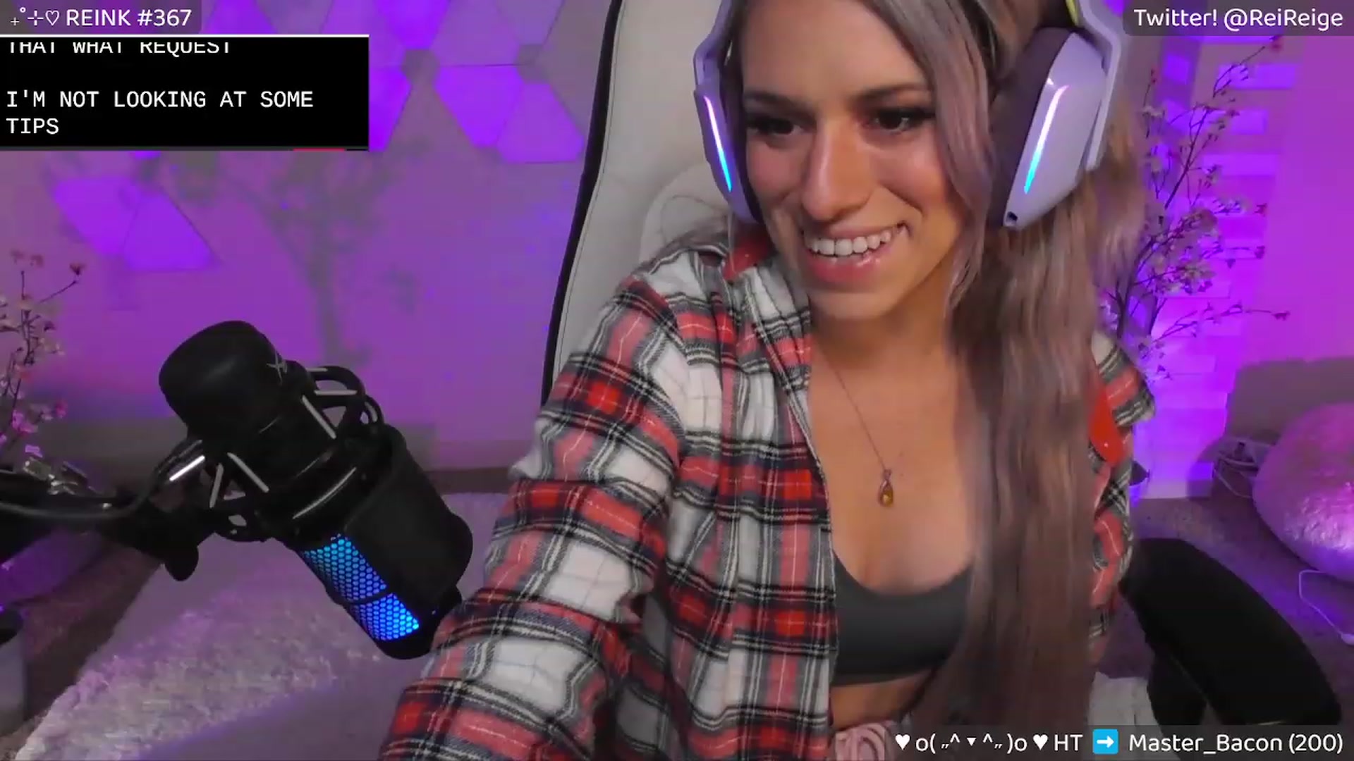 Gallery image thumbnail from Reige's myfreecams stream on, 10/21/2023, 07:47 image 9 of 20