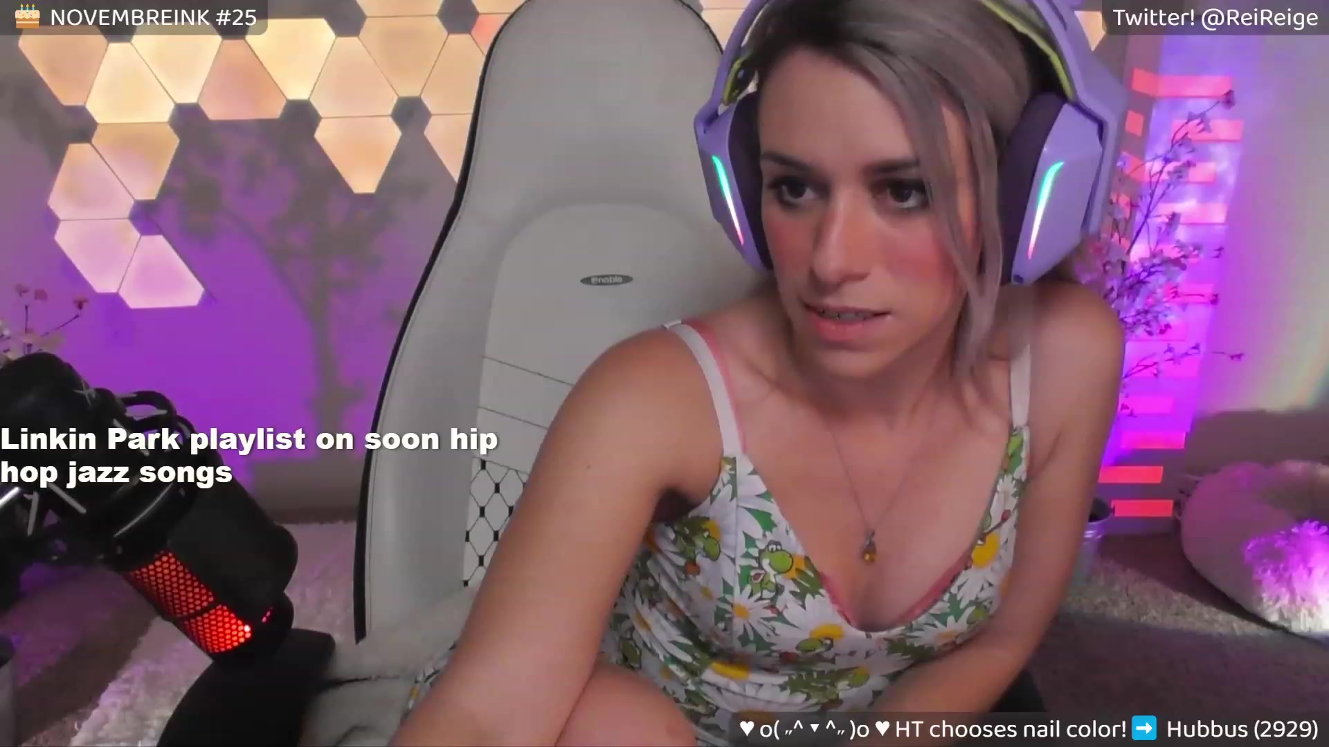 Gallery image thumbnail from Reige's myfreecams stream on, 11/05/2023, 07:28 image 4 of 20
