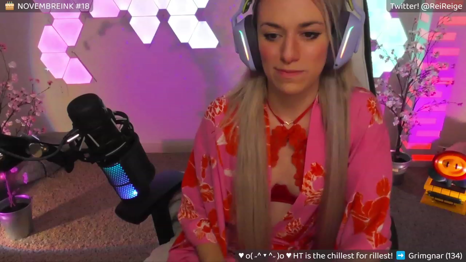 Gallery image thumbnail from Reige's myfreecams stream on, 11/13/2023, 08:07 image 4 of 20