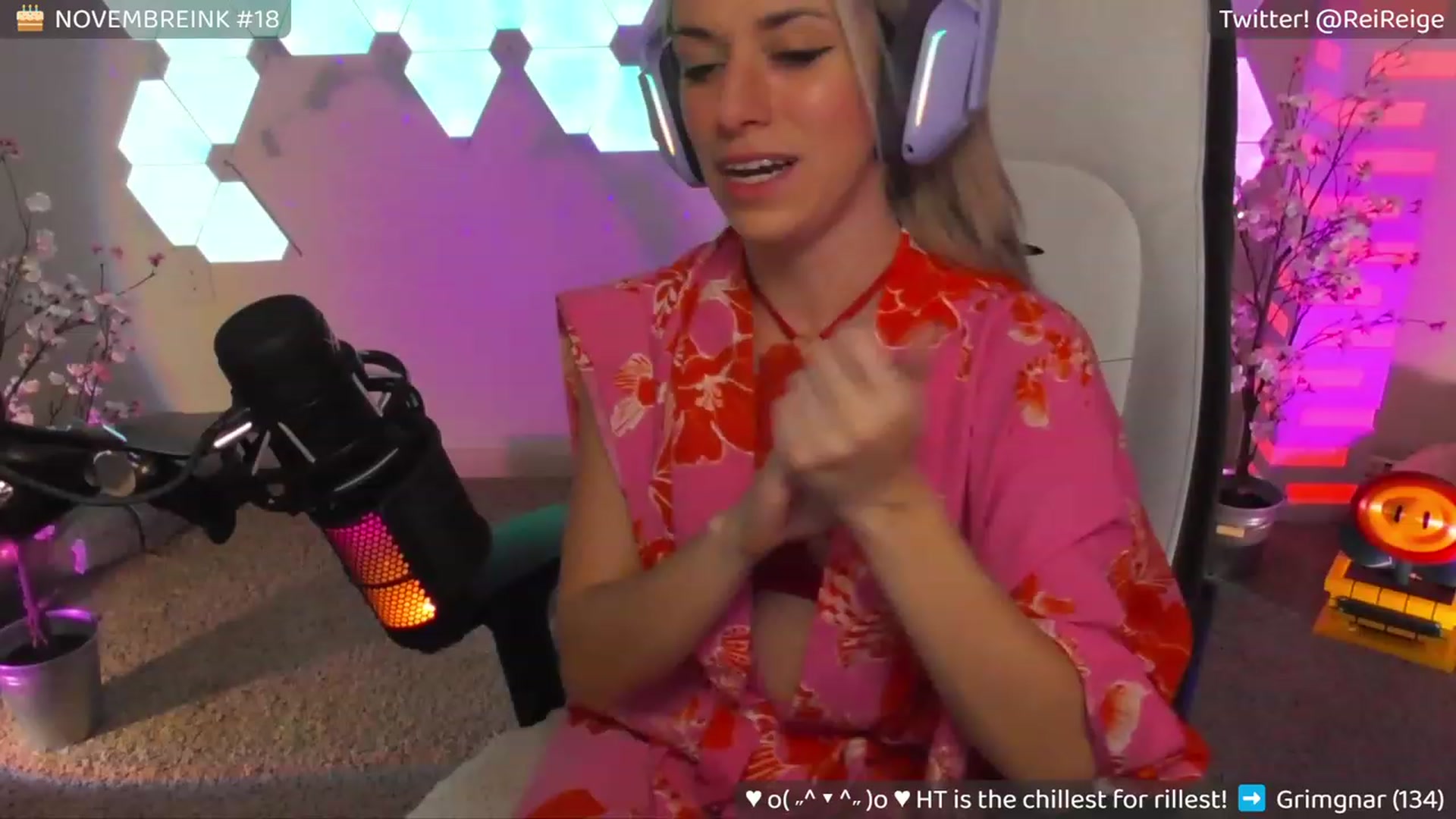 Gallery image thumbnail from Reige's myfreecams stream on, 11/13/2023, 08:07 image 1 of 20