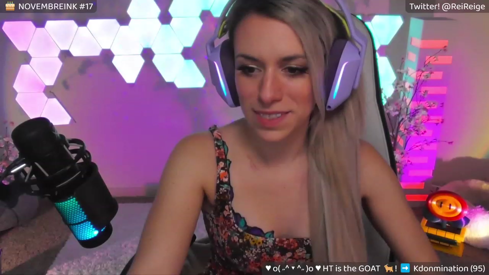 Gallery image thumbnail from Reige's myfreecams stream on, 11/16/2023, 08:24 image 10 of 20