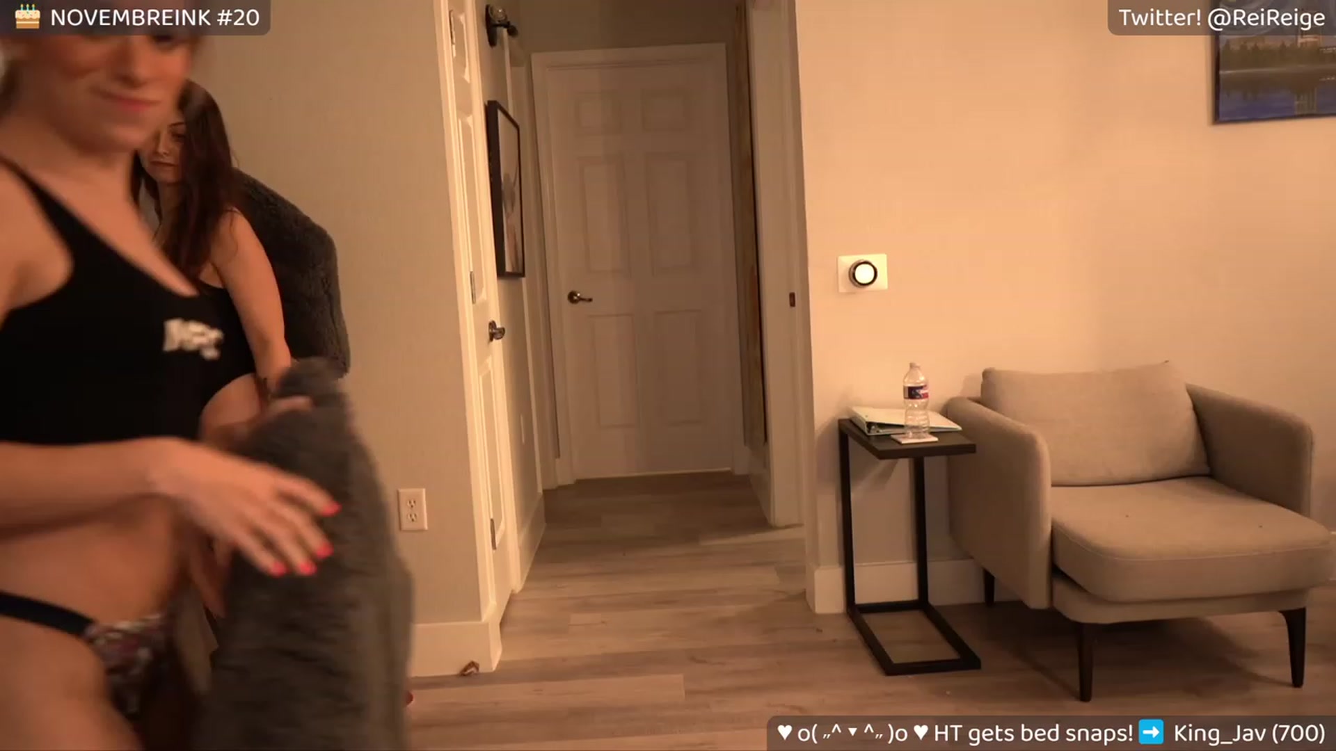 Gallery image thumbnail from Reige's myfreecams stream on, 11/28/2023, 07:08 image 3 of 20