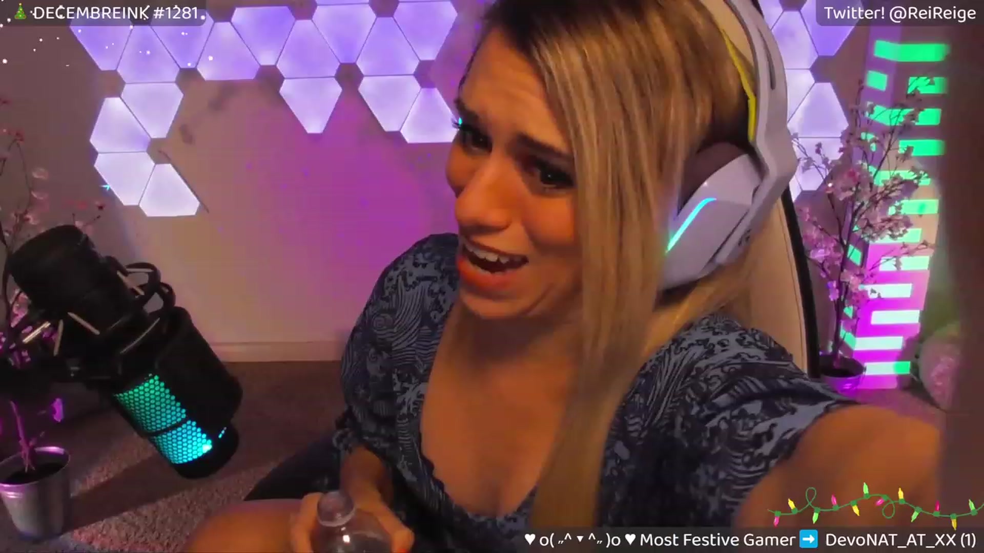 Gallery image thumbnail from Reige's myfreecams stream on, 12/20/2023, 08:26 image 12 of 20