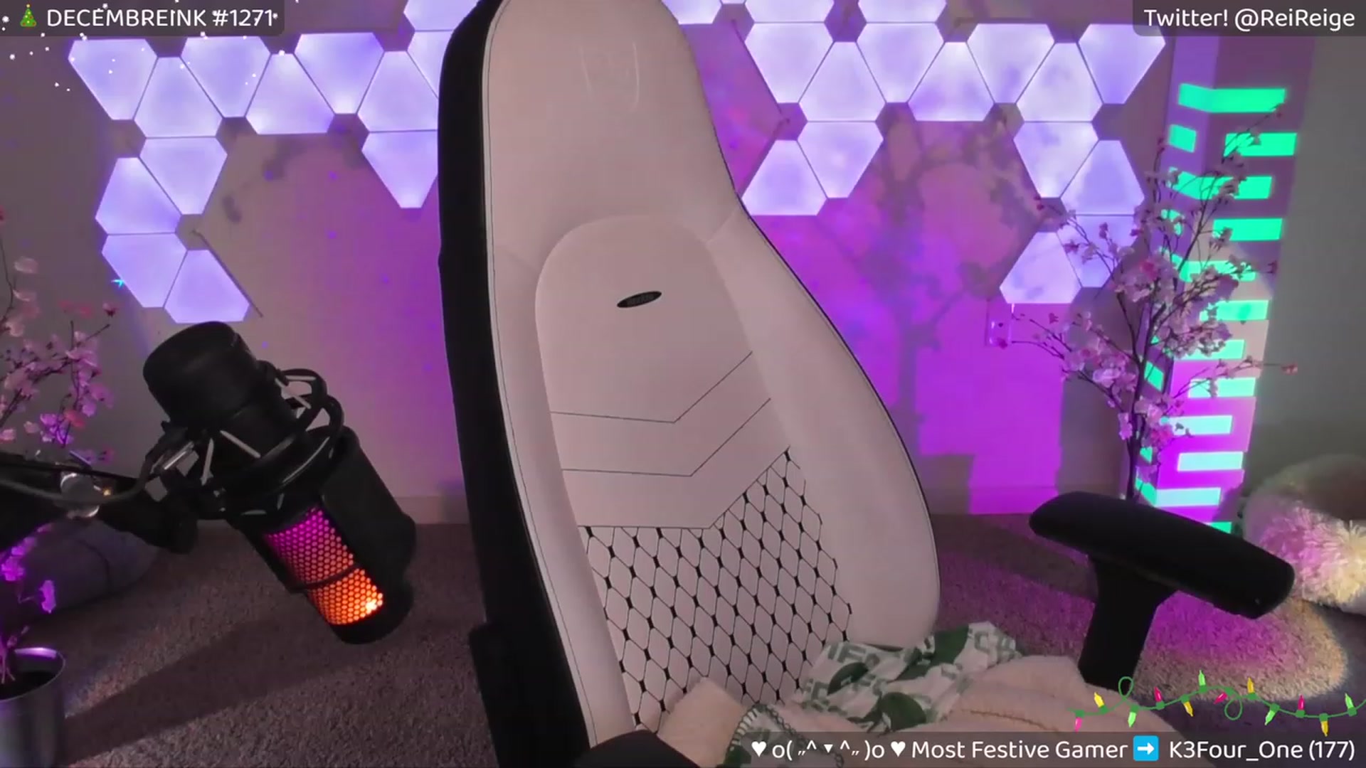 Gallery image thumbnail from Reige's myfreecams stream on, 12/20/2023, 09:15 image 9 of 20