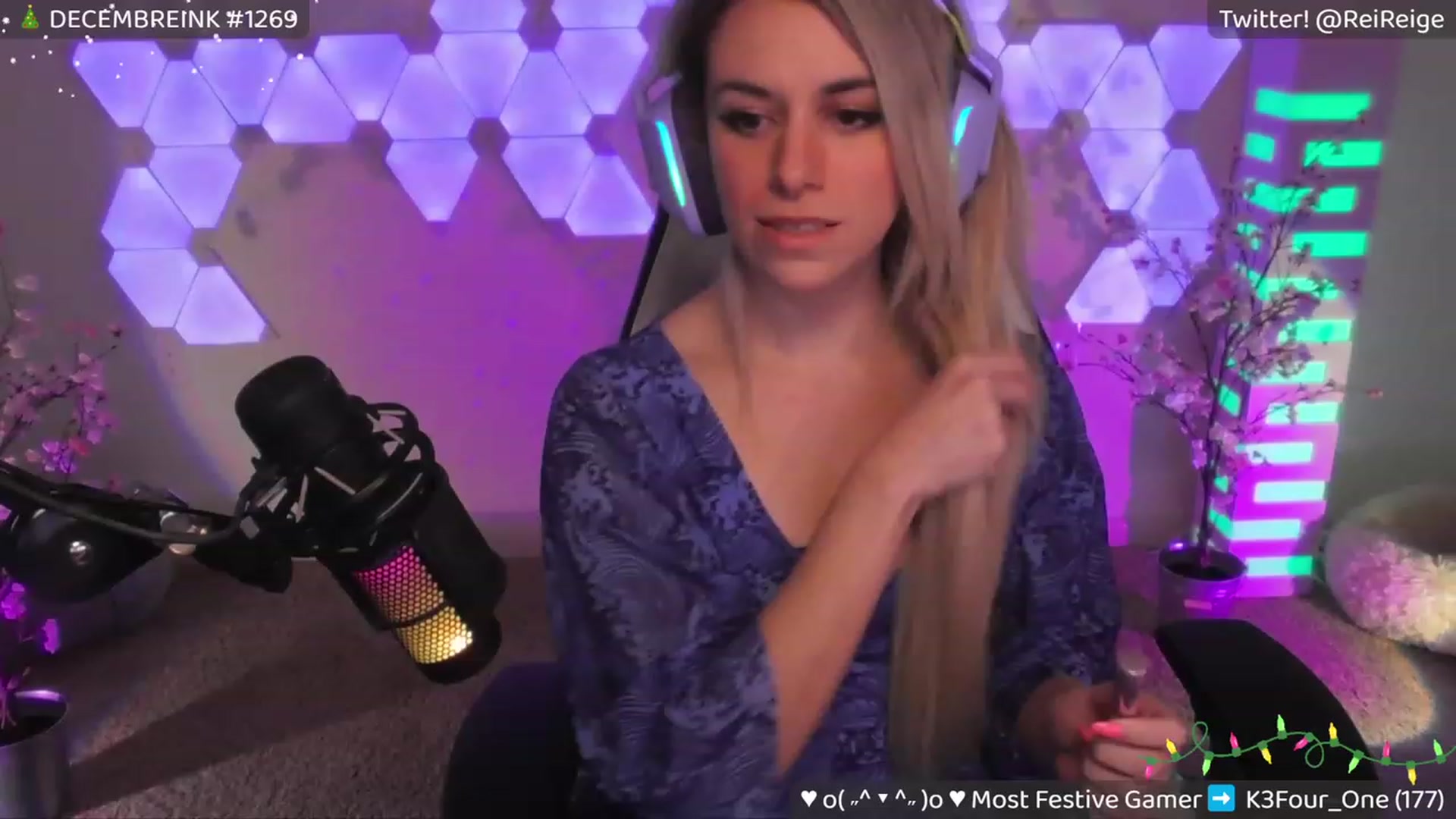 Gallery image thumbnail from Reige's myfreecams stream on, 12/20/2023, 09:15 image 13 of 20