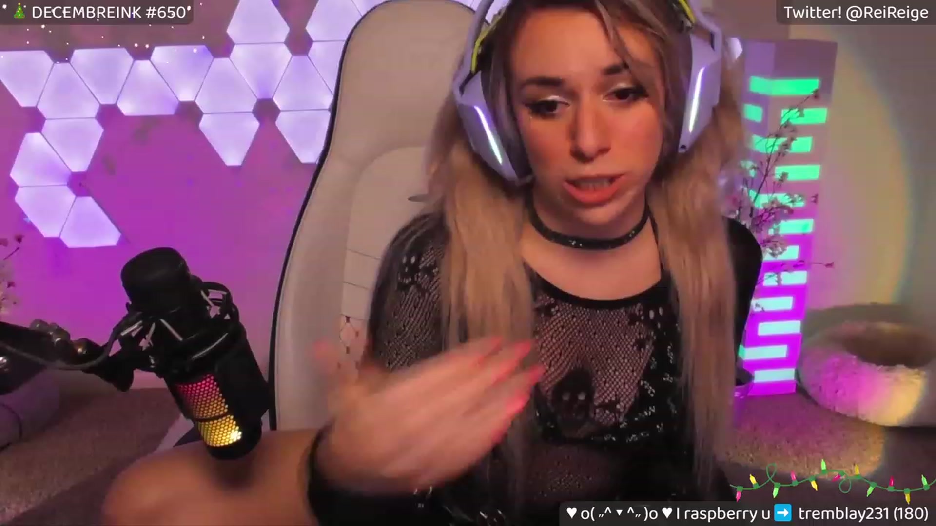 Gallery image thumbnail from Reige's myfreecams stream on, 12/29/2023, 09:44 image 4 of 20